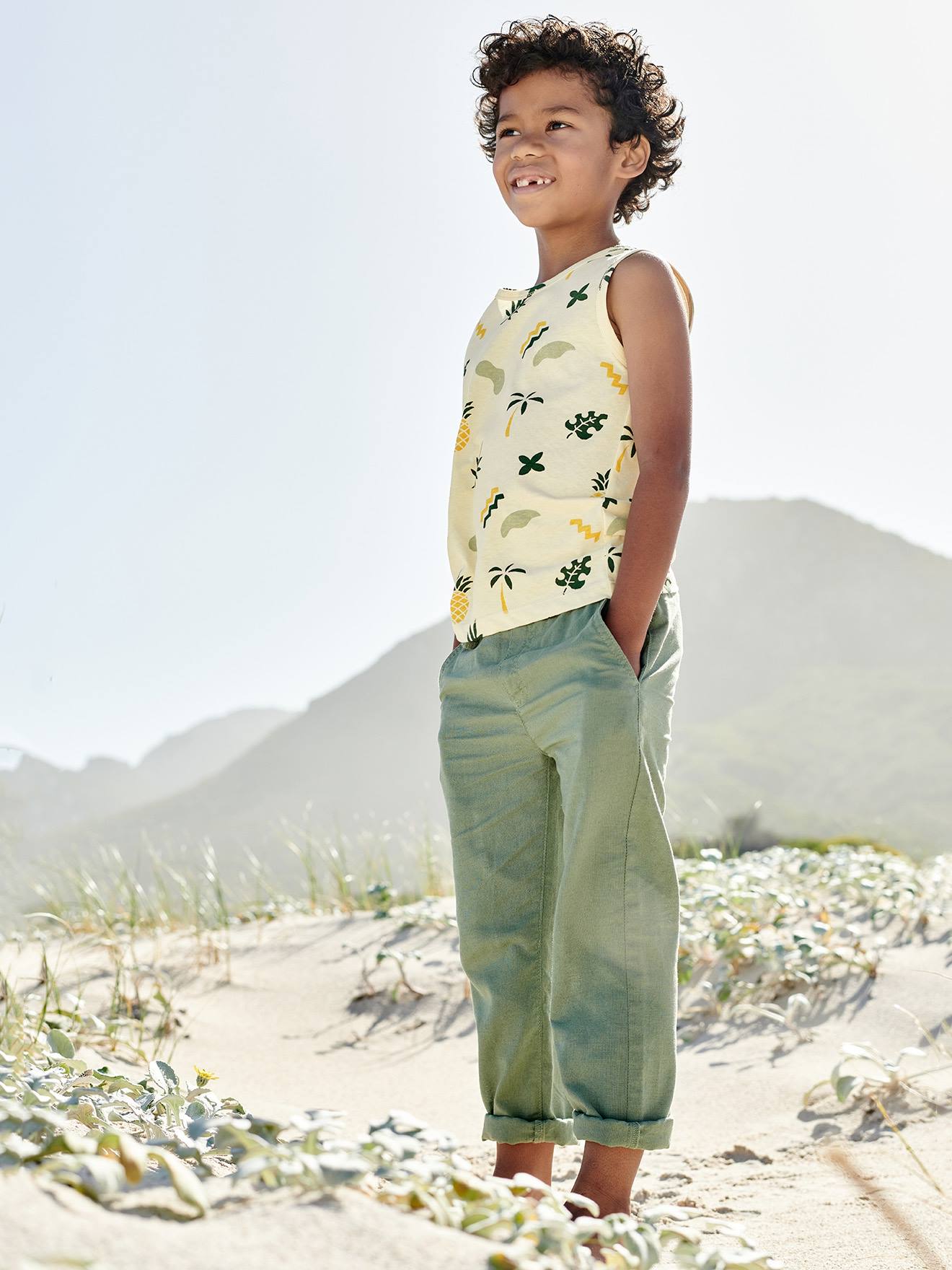 Pantalon léger garçon en coton/lin vert sauge
