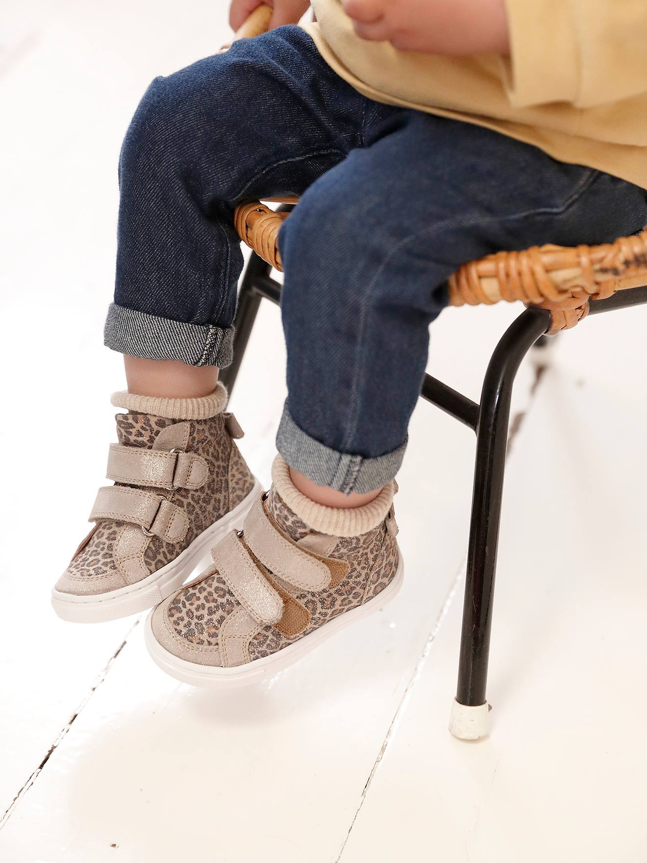 Basket montantes Cuir Bébé beige imprimé