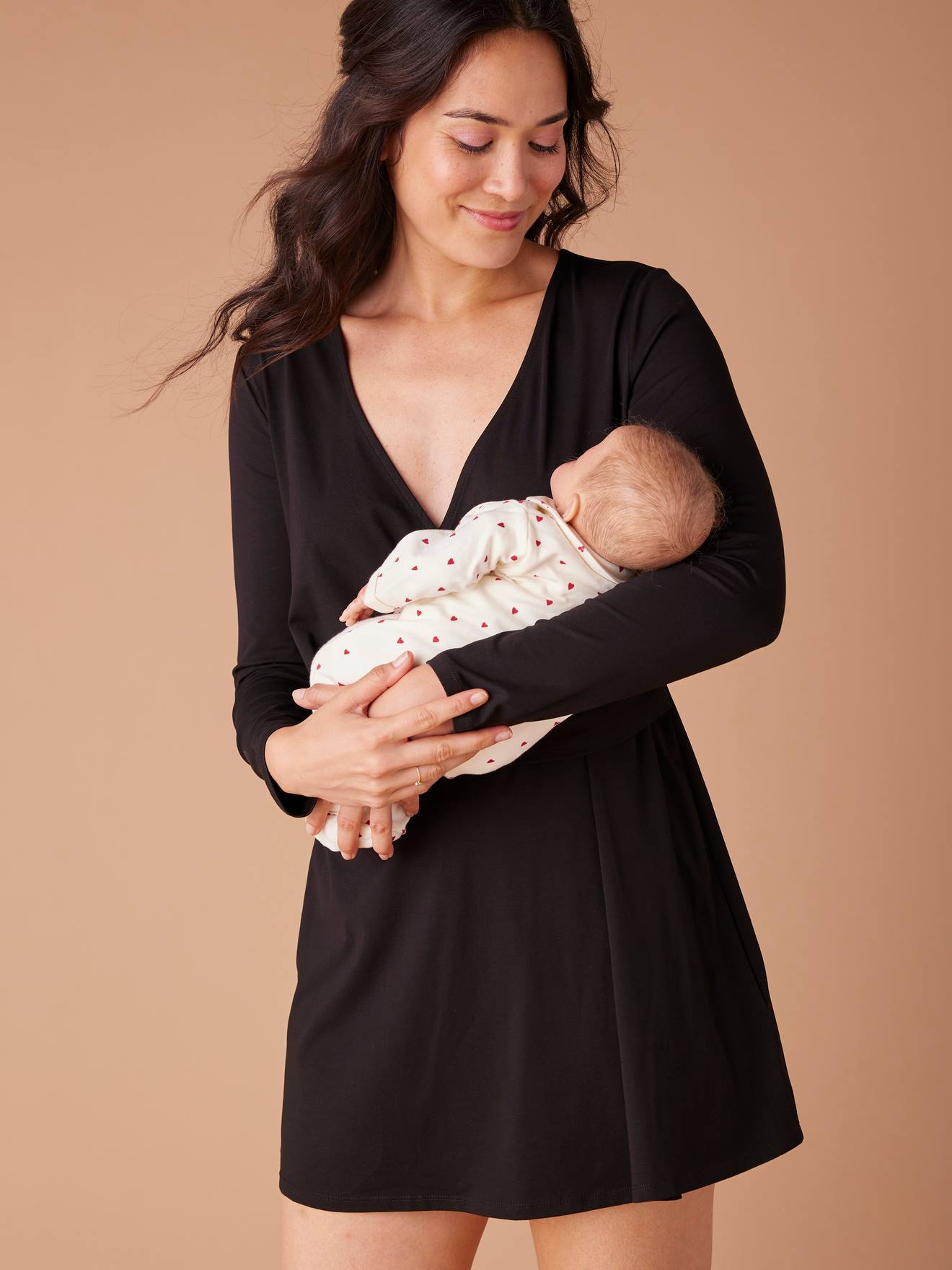T-shirt De Maternité Femme Avec Imprimé Cœur - Coupe Ample, Manches Courtes, Tissu Doux Et Extensible Pour Toute La Grossesse