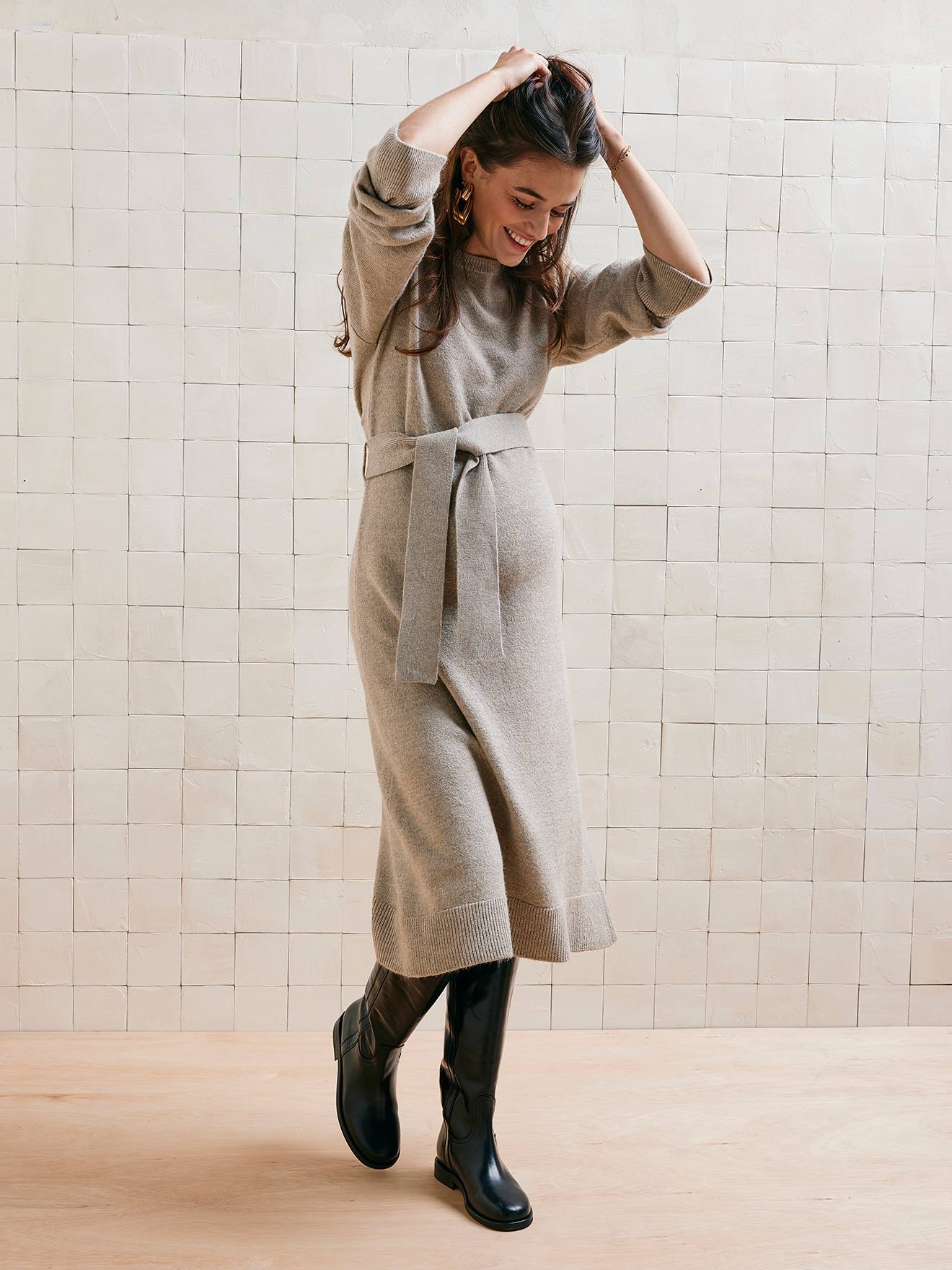 Robe longue grossesse en tricot beige chiné