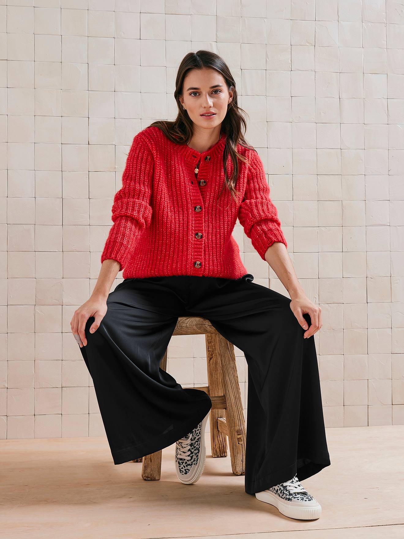 Pantalon large de grossesse effet satiné noir