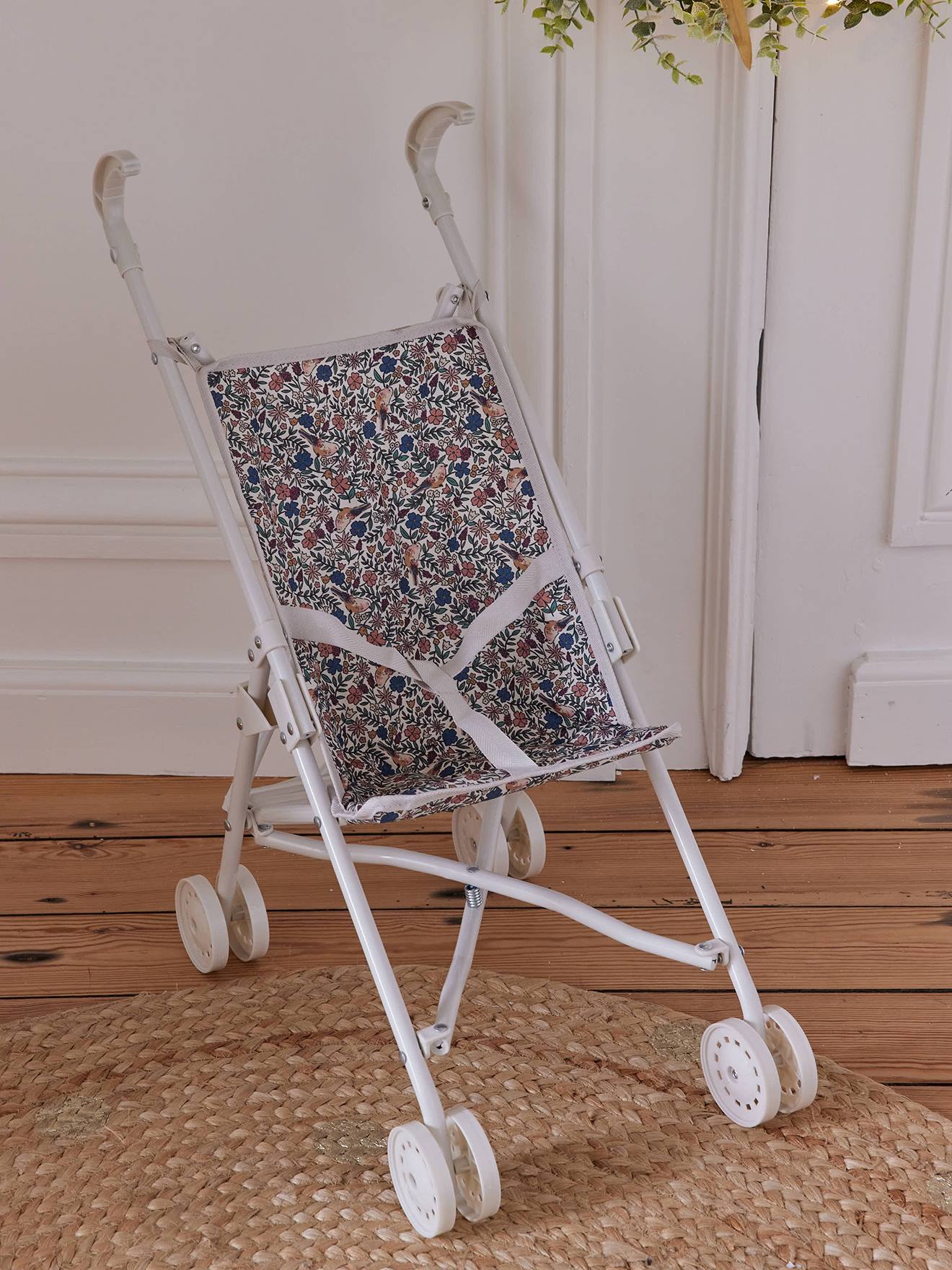 Poussette-canne pour poupon oiseaux