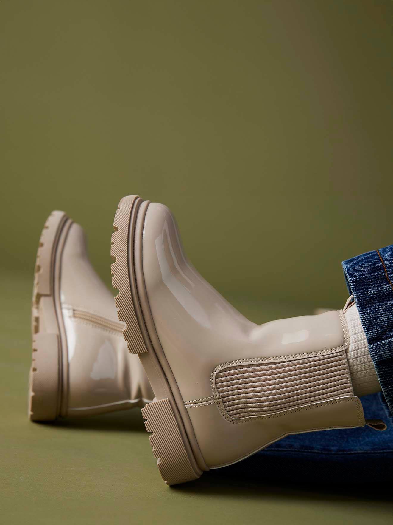 Boots vernies zippées et élastiquées fille écru