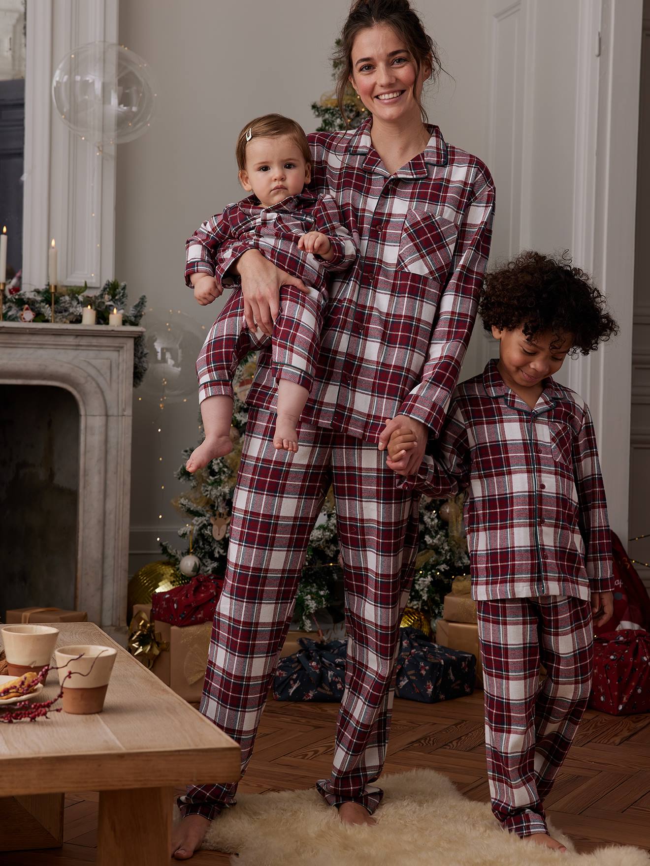 Pyjama de Noël à carreaux femme capsule famille carreaux rouge