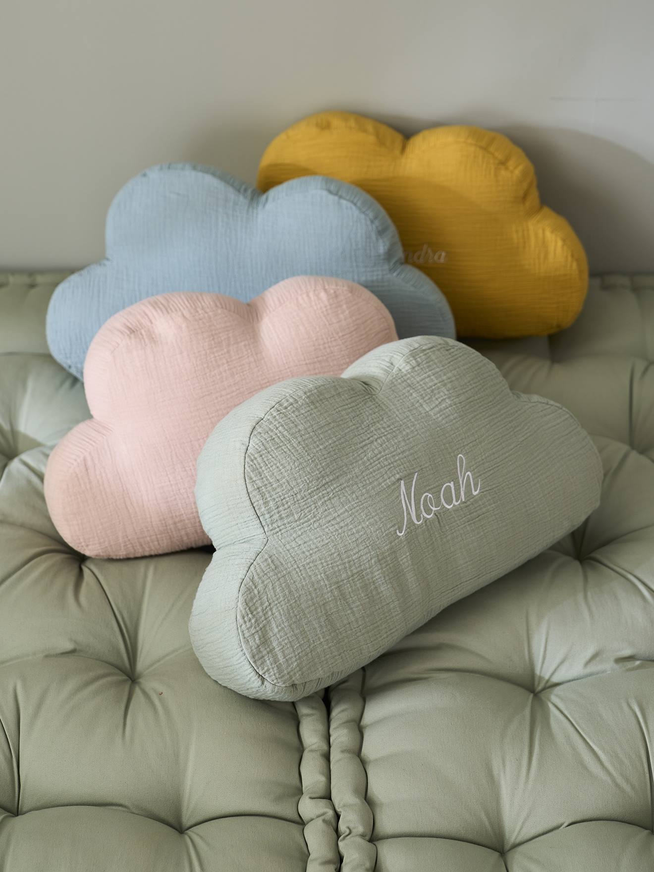 Coussin nuage en gaze de coton personnalisable bleu grisé