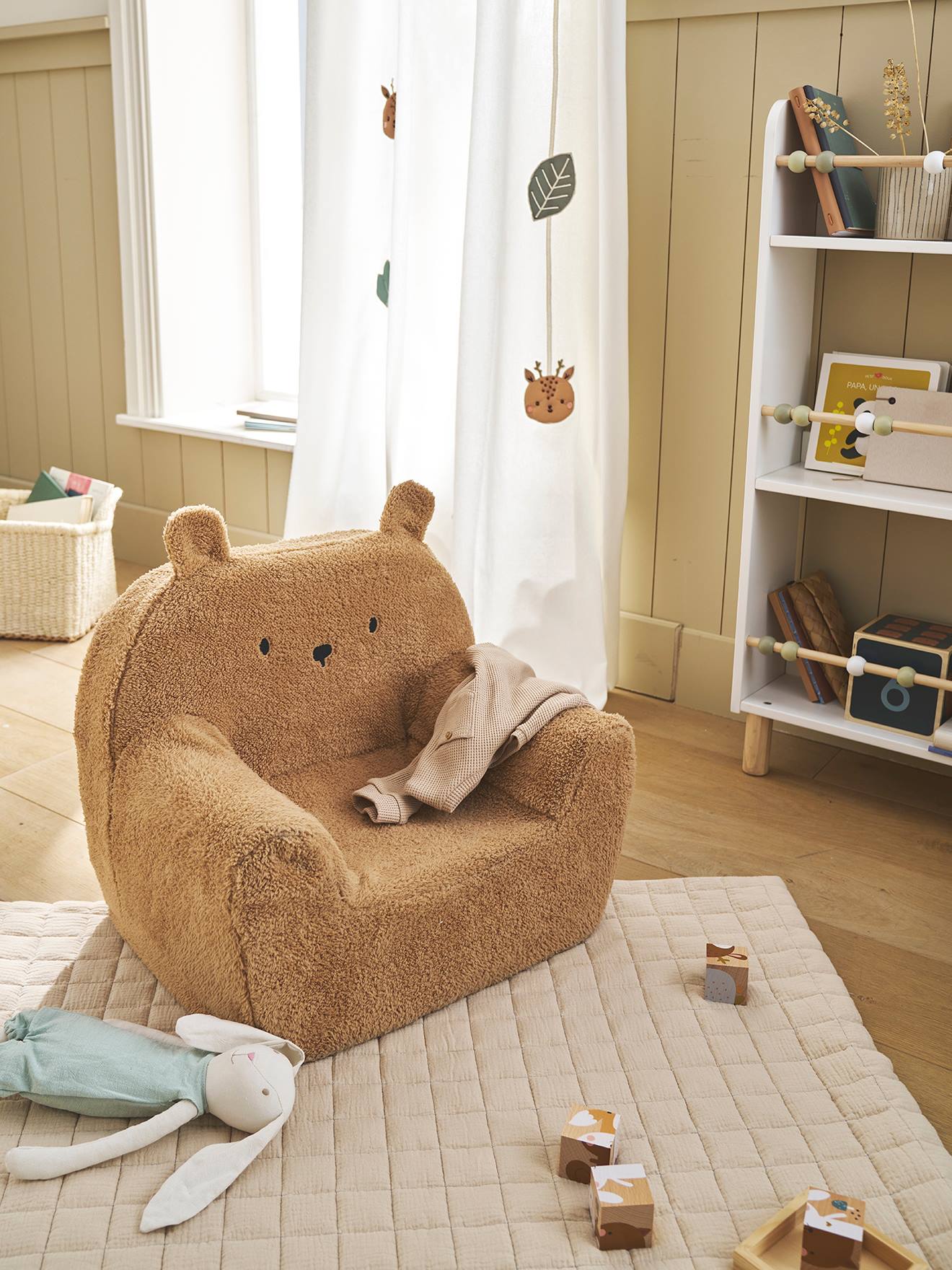 Fauteuil en mousse et sherpa Ourson camel