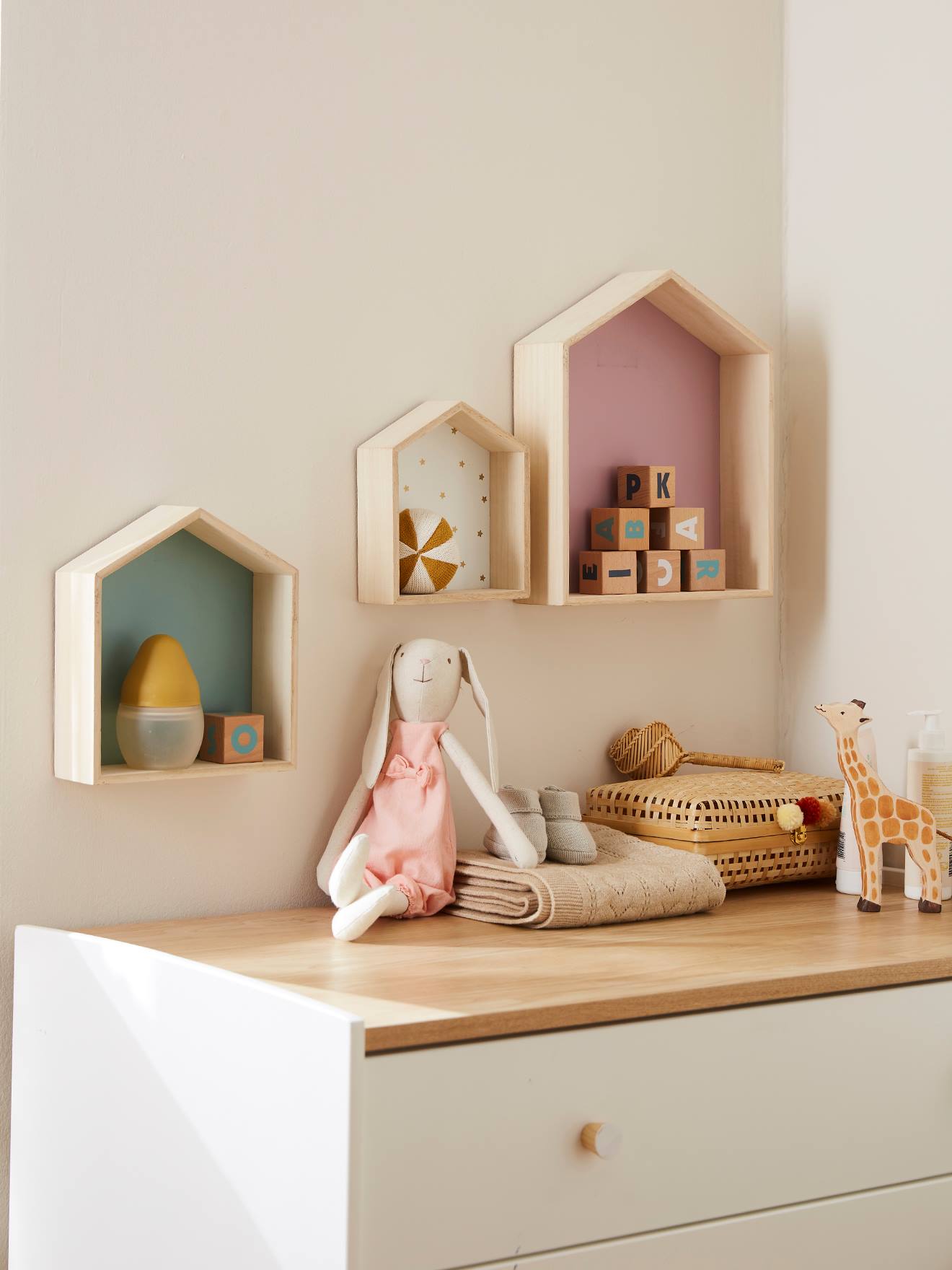 Lot de 3 étagères maison bois rose
