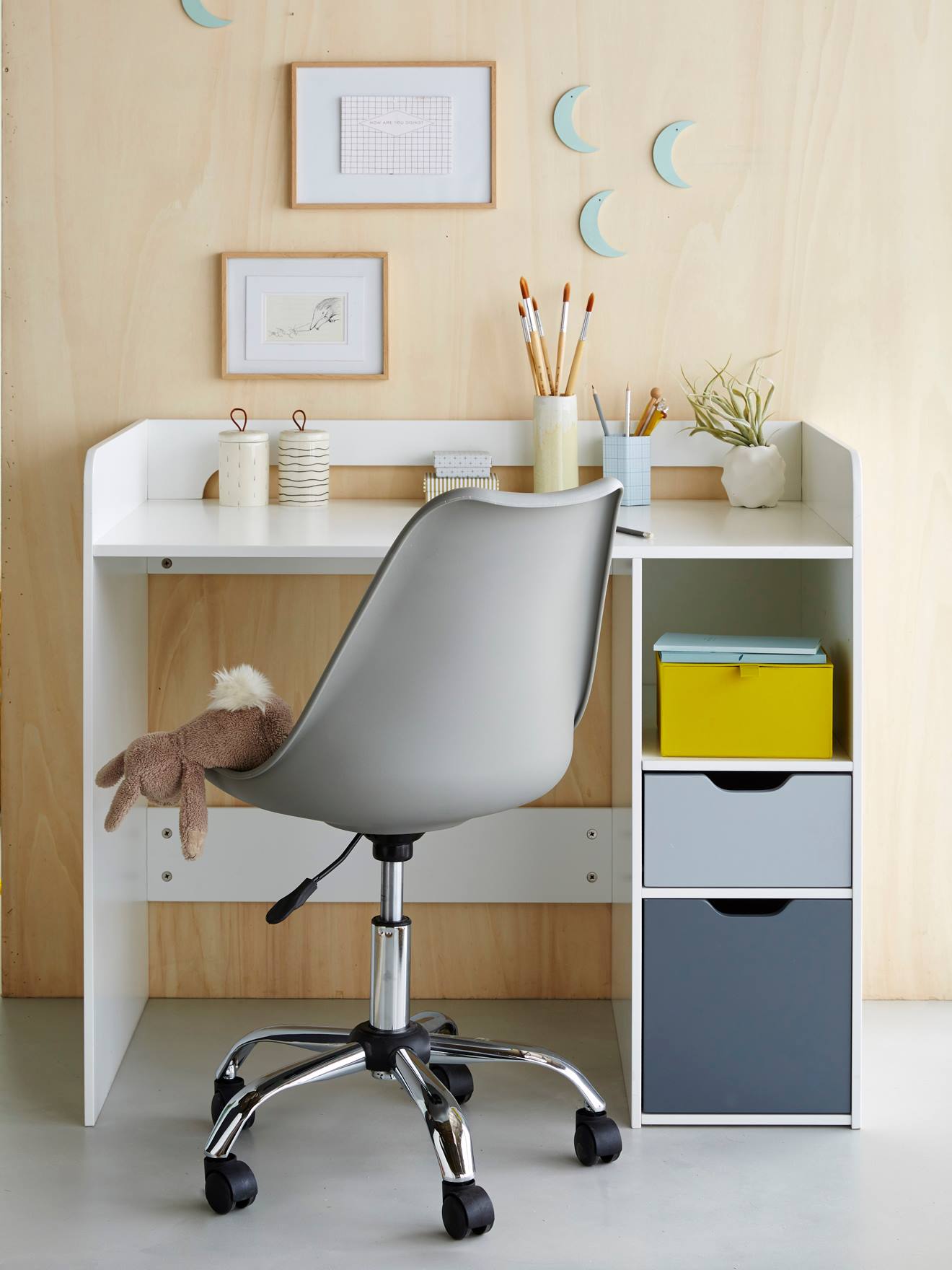 Chaise de bureau enfant à roulettes gris