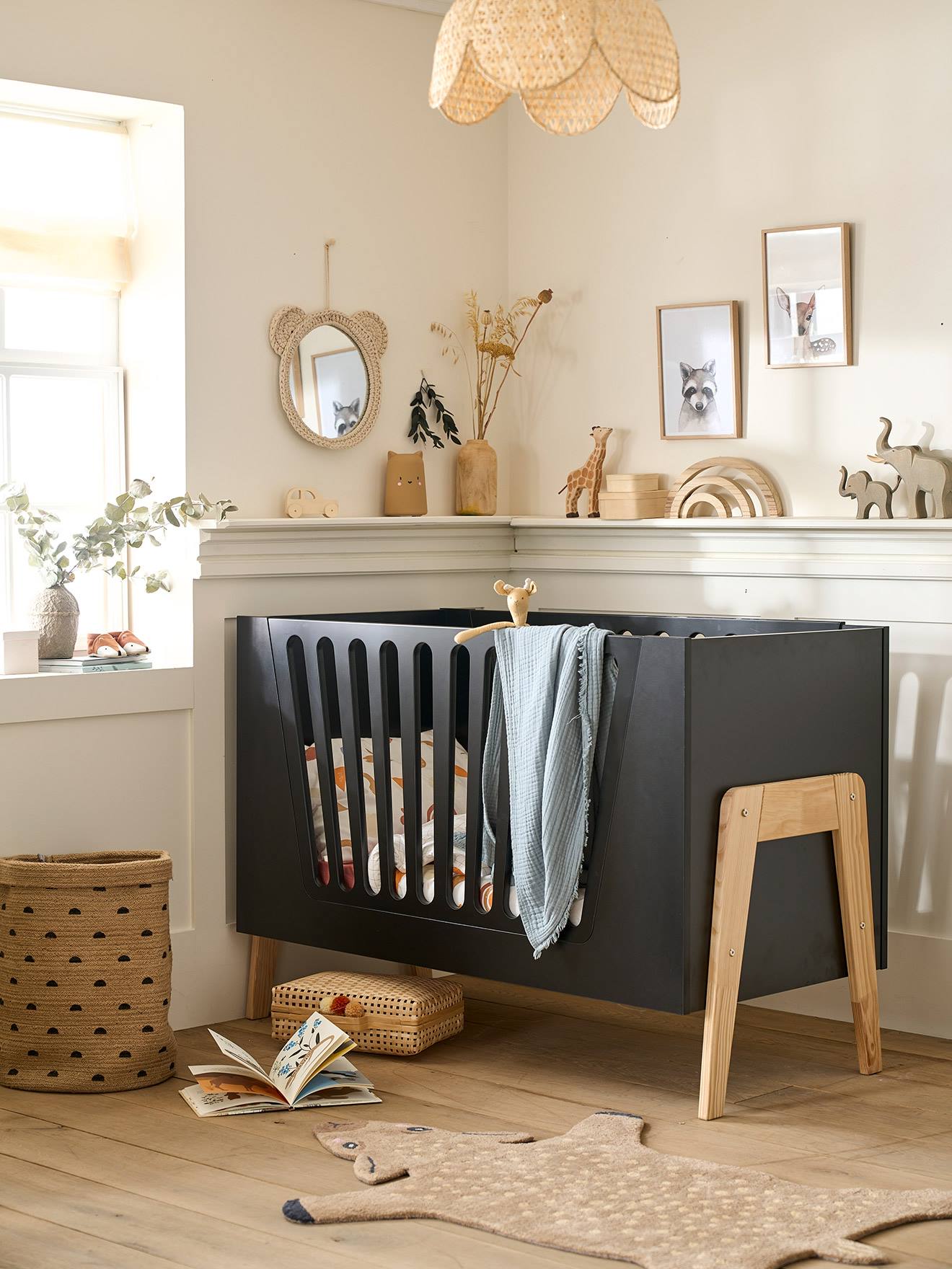 Lit bébé évolutif avec barrières amovibles LIGNE RÉTRO noir