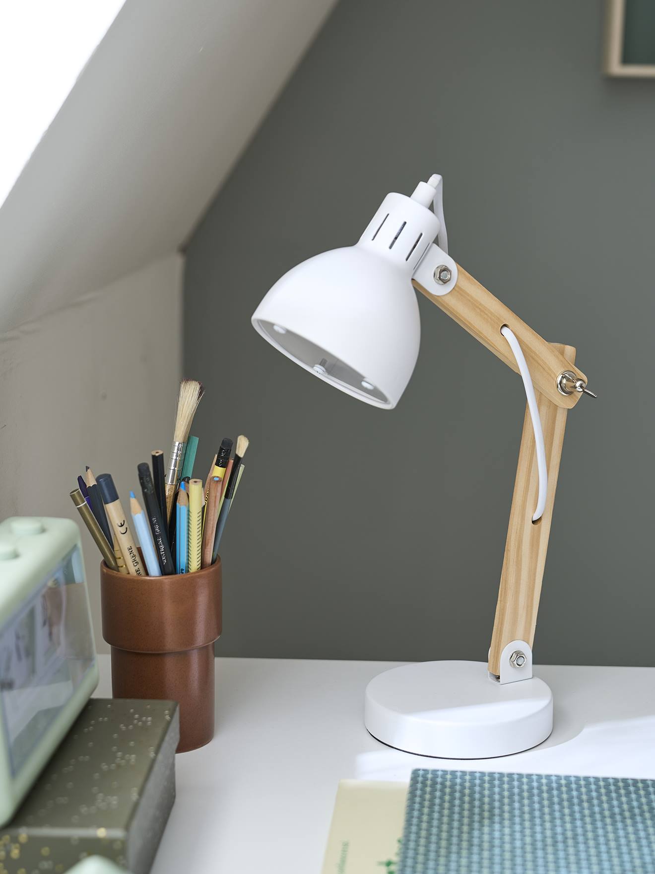 Lampe de bureau bois et métal blanc