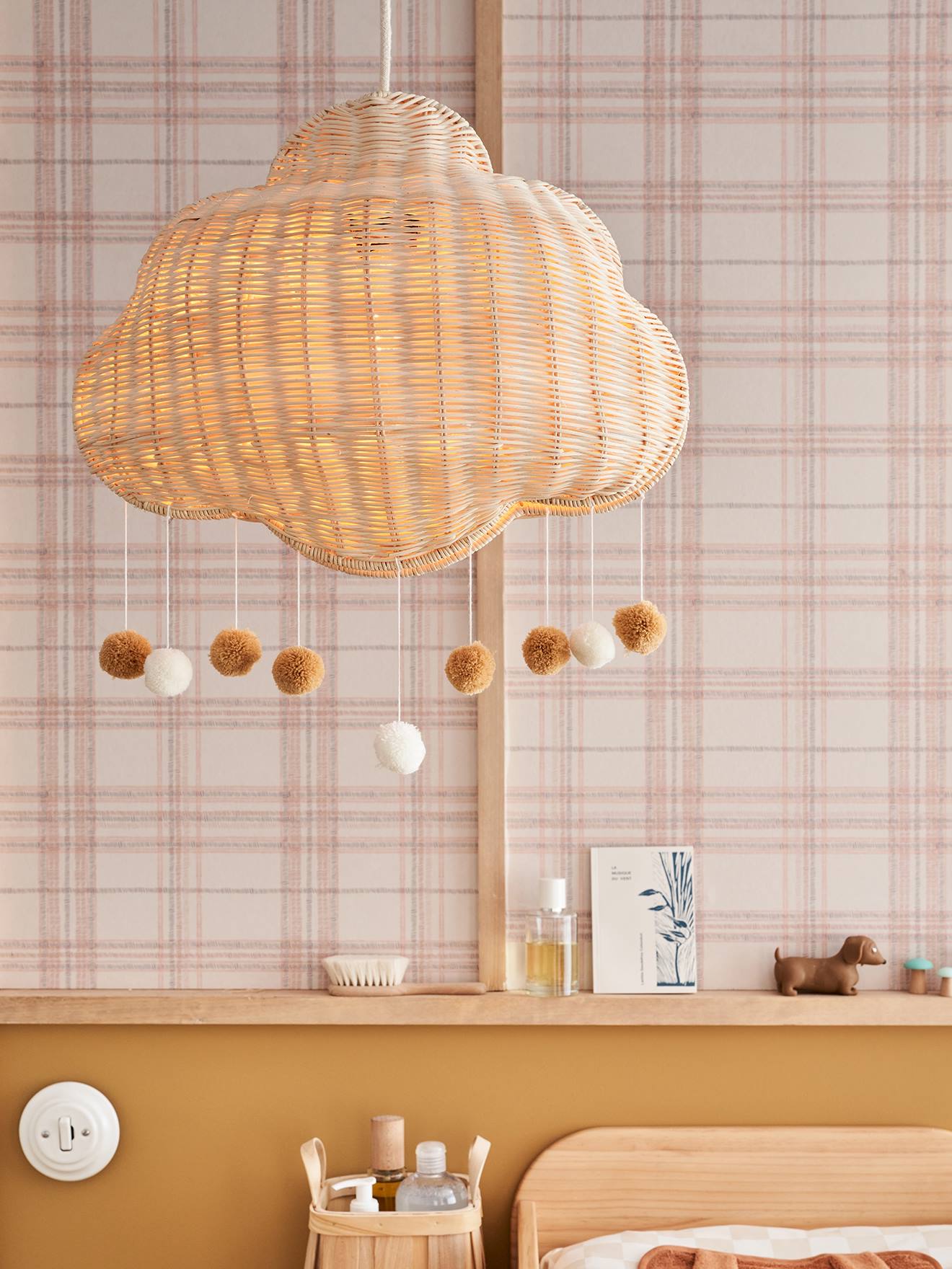Abat-jour nuage en rotin beige doré