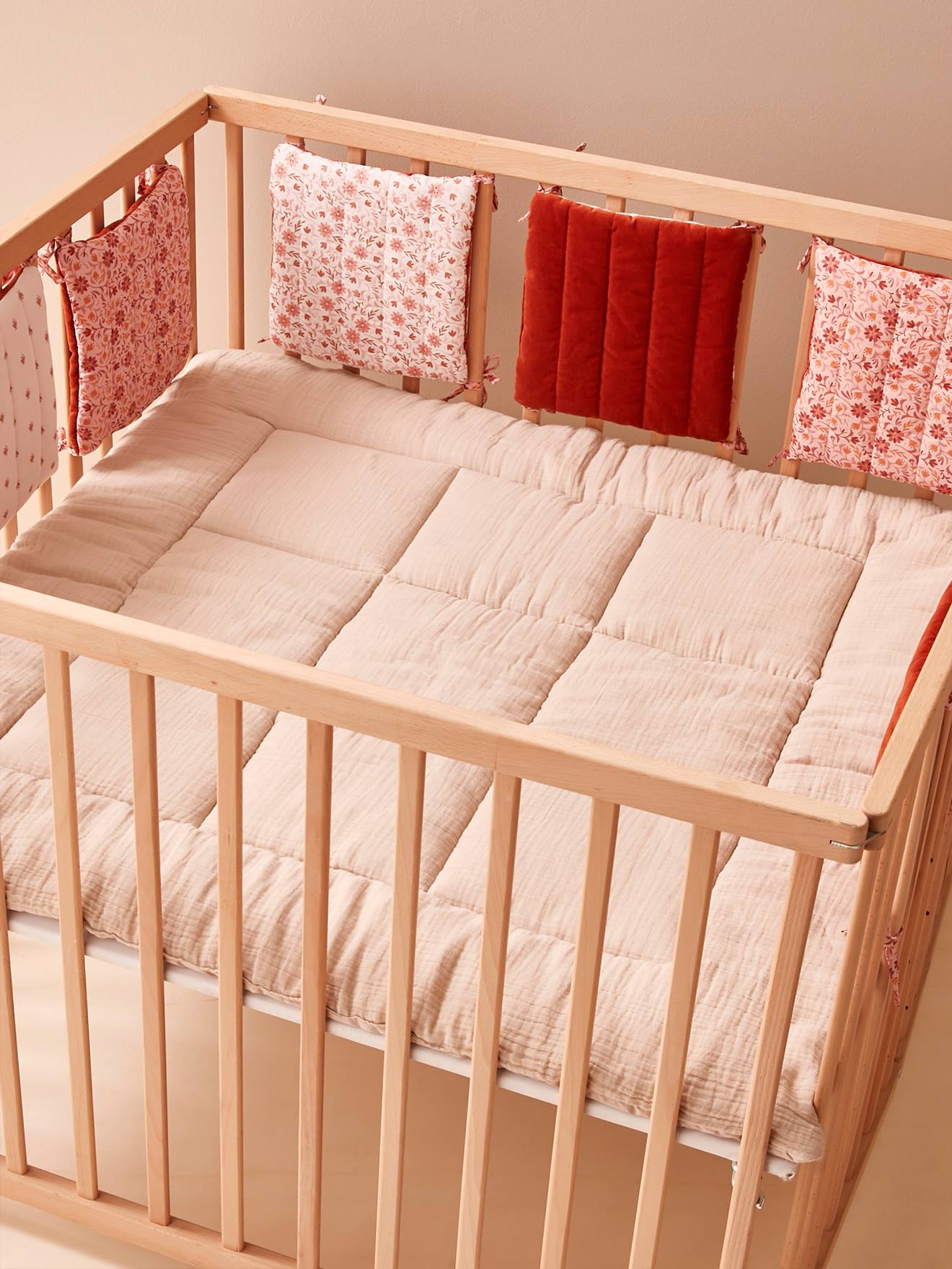 Tour de lit/tour de parc modulable HAPPY BOHEME rose imprimé