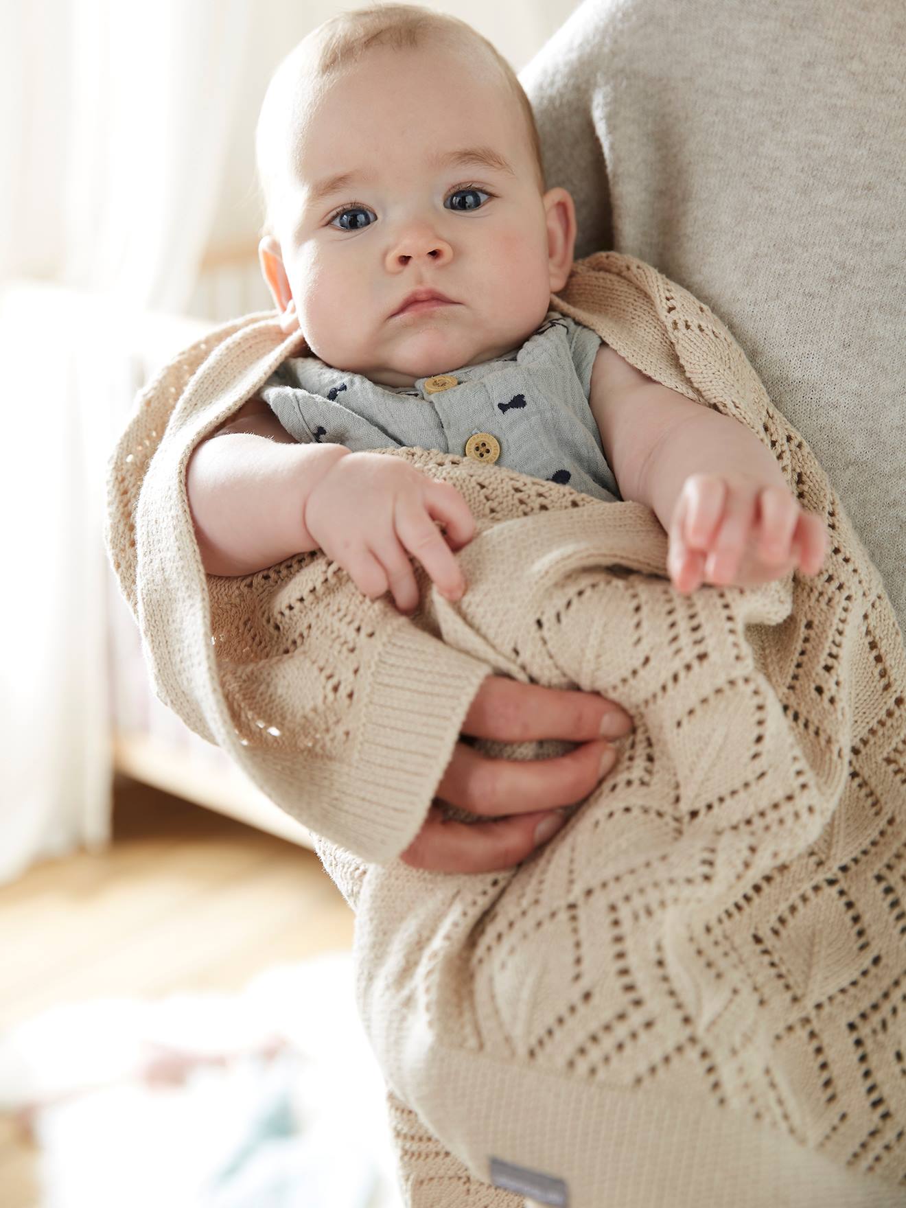 Couverture bébé tricot en coton bio* sable