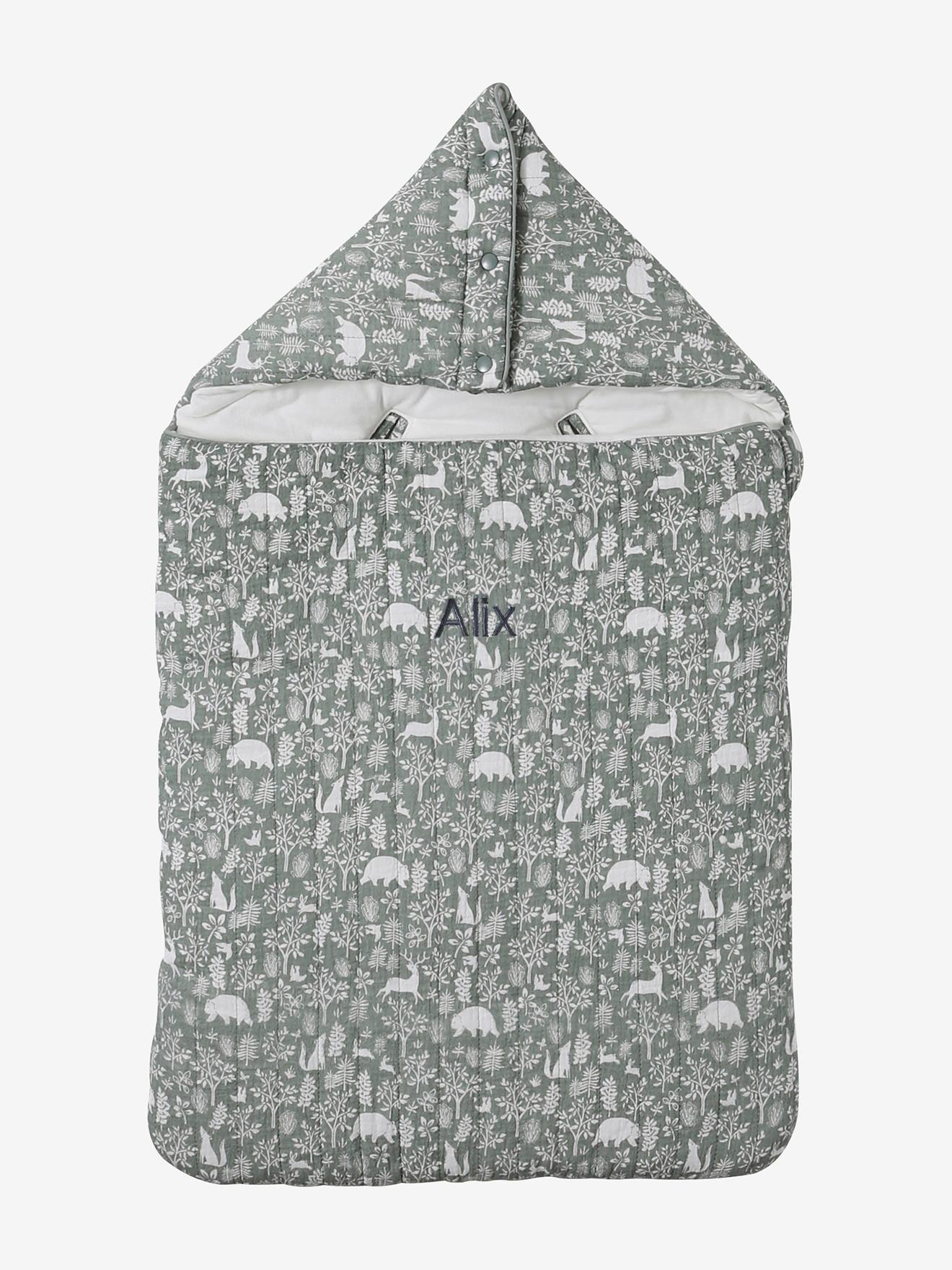 Nid d'ange enveloppant en coton dans les bois