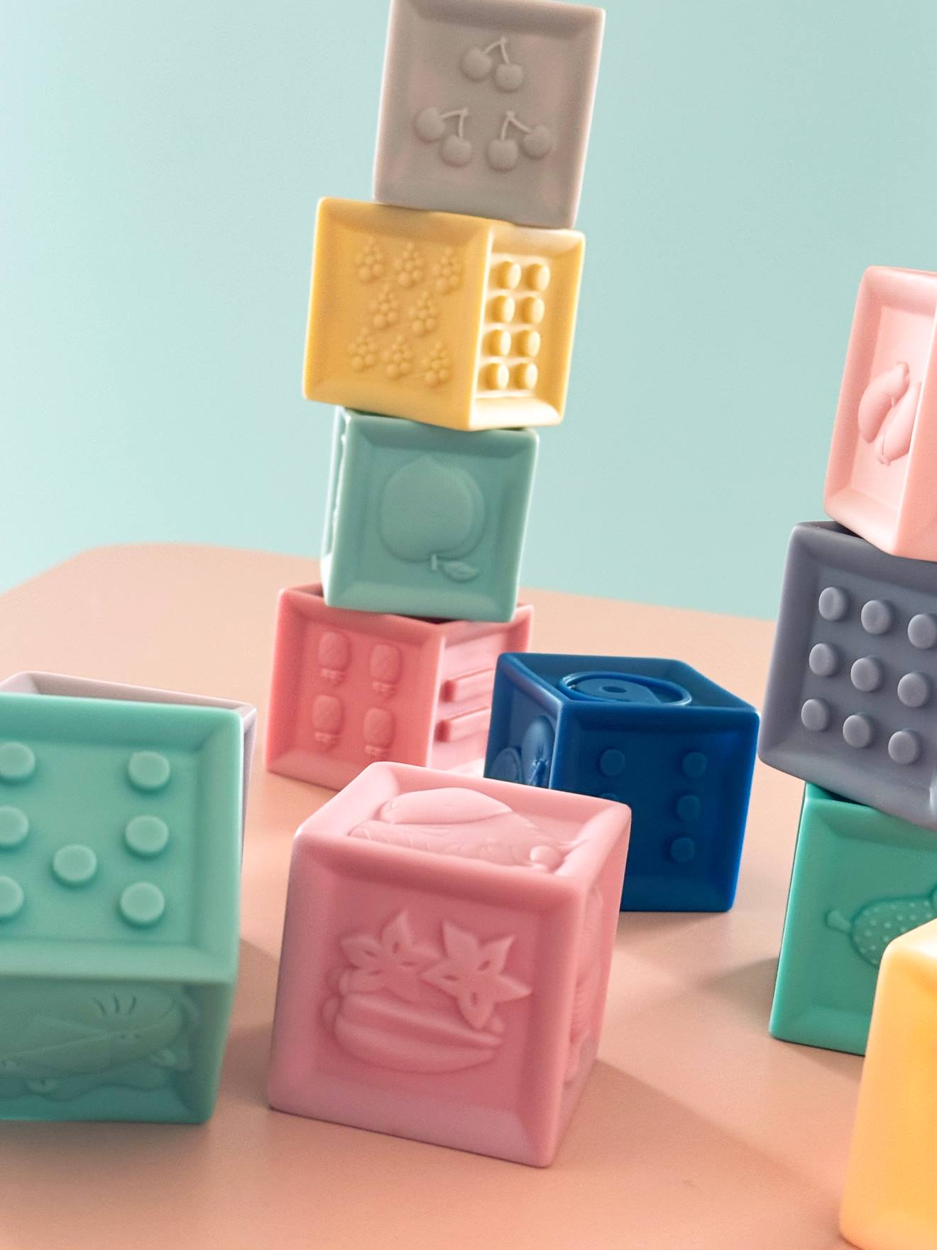 Lot de 12 cubes souples multicolore (Vertbaudet) - Image 1