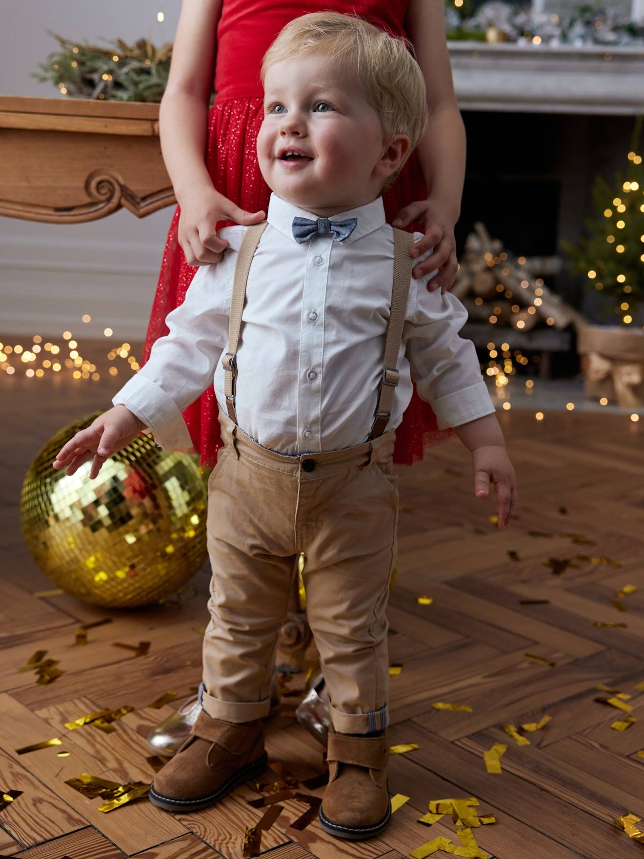 Ensemble 4 pièces bébé chemise + noeud papillon + pantalon + bretelles beige