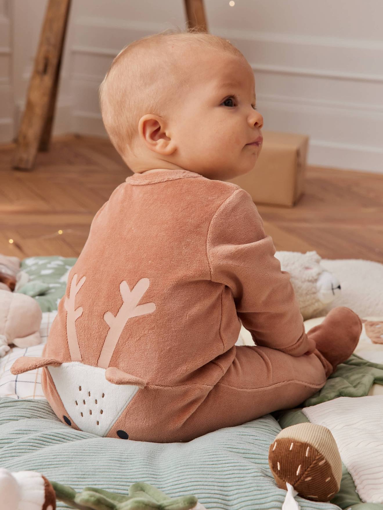 coffret Noël pyjama bébé et bavoir renne noix de pécan (Vertbaudet) - Image 1