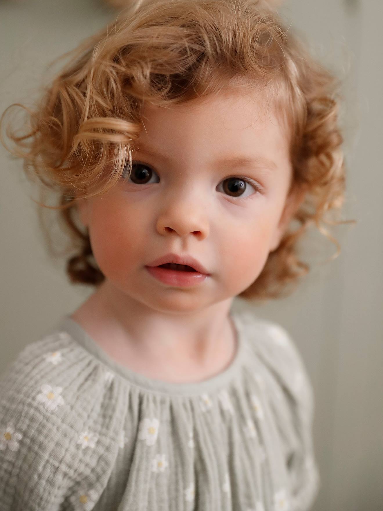 Blouse imprimée bébé vert de gris