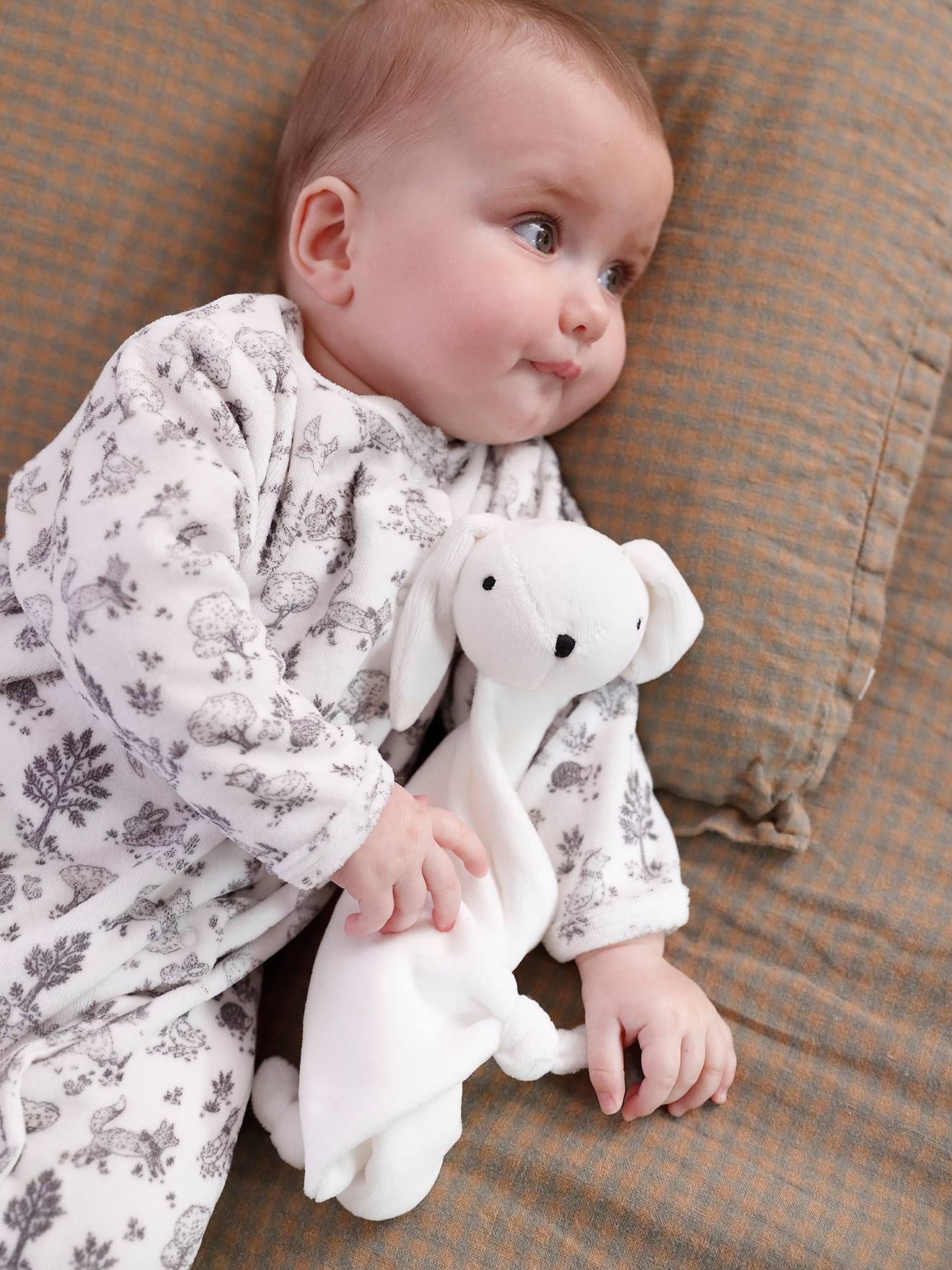 Coffret naissance pyjama bébé et doudou en velours écru