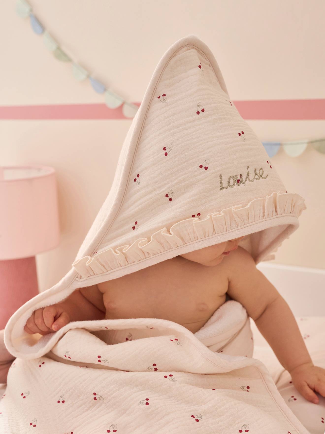 Cape de bain gaze de coton personnalisable + gant de toilette CHERRY beige imprimé (Vertbaudet) - Image 2