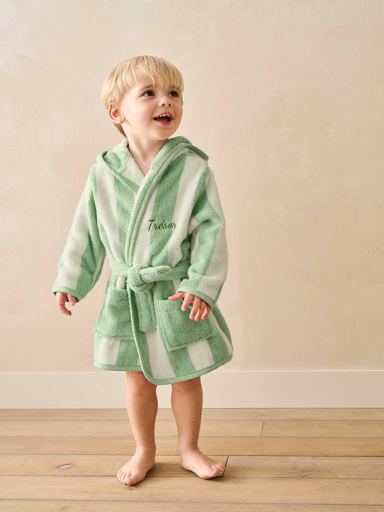 Peignoir de bain Bébé rayures TRANSAT capsule famille personnalisable, avec coton recyclé rayé vert