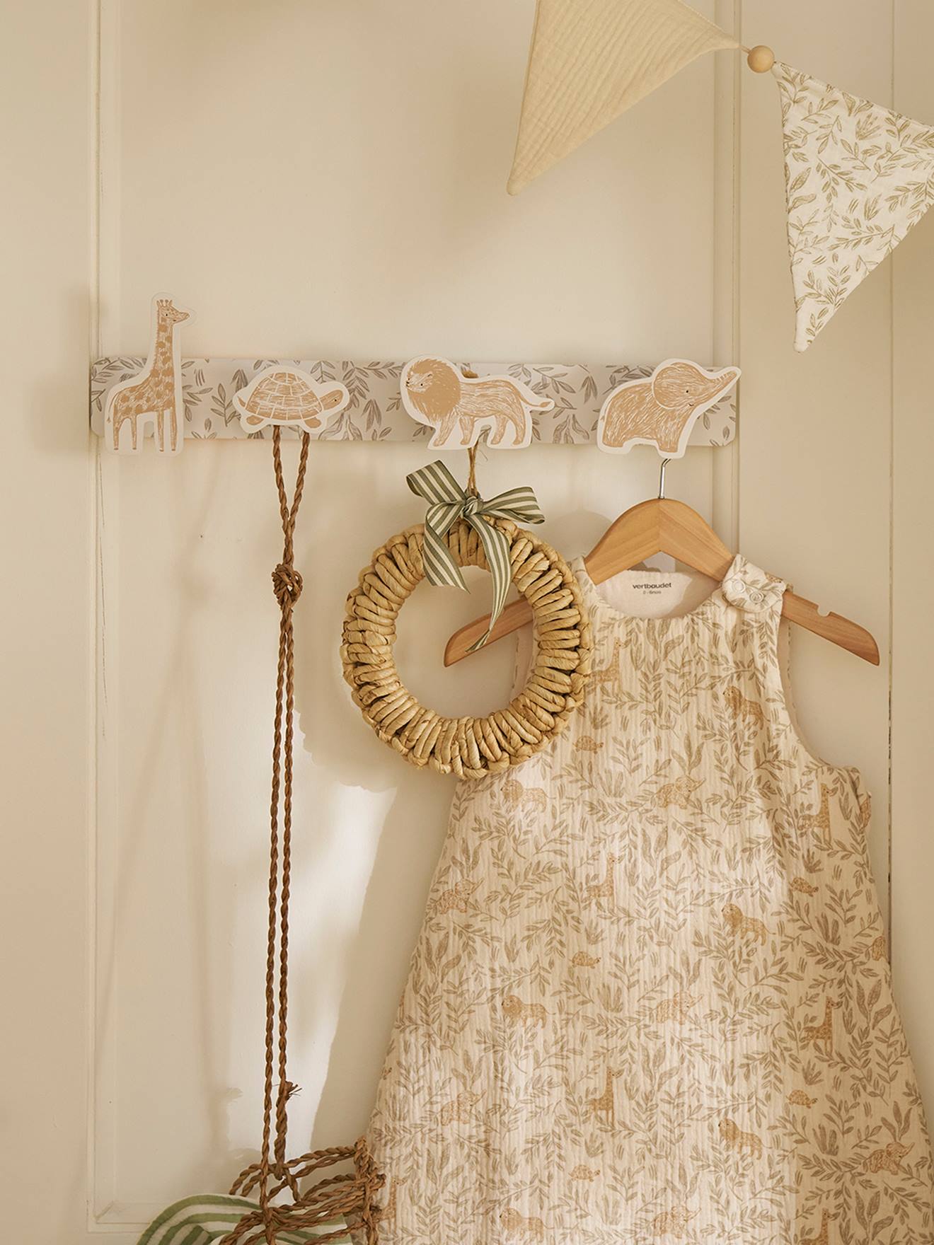 Patère 4 animaux BABYLON beige imprimé