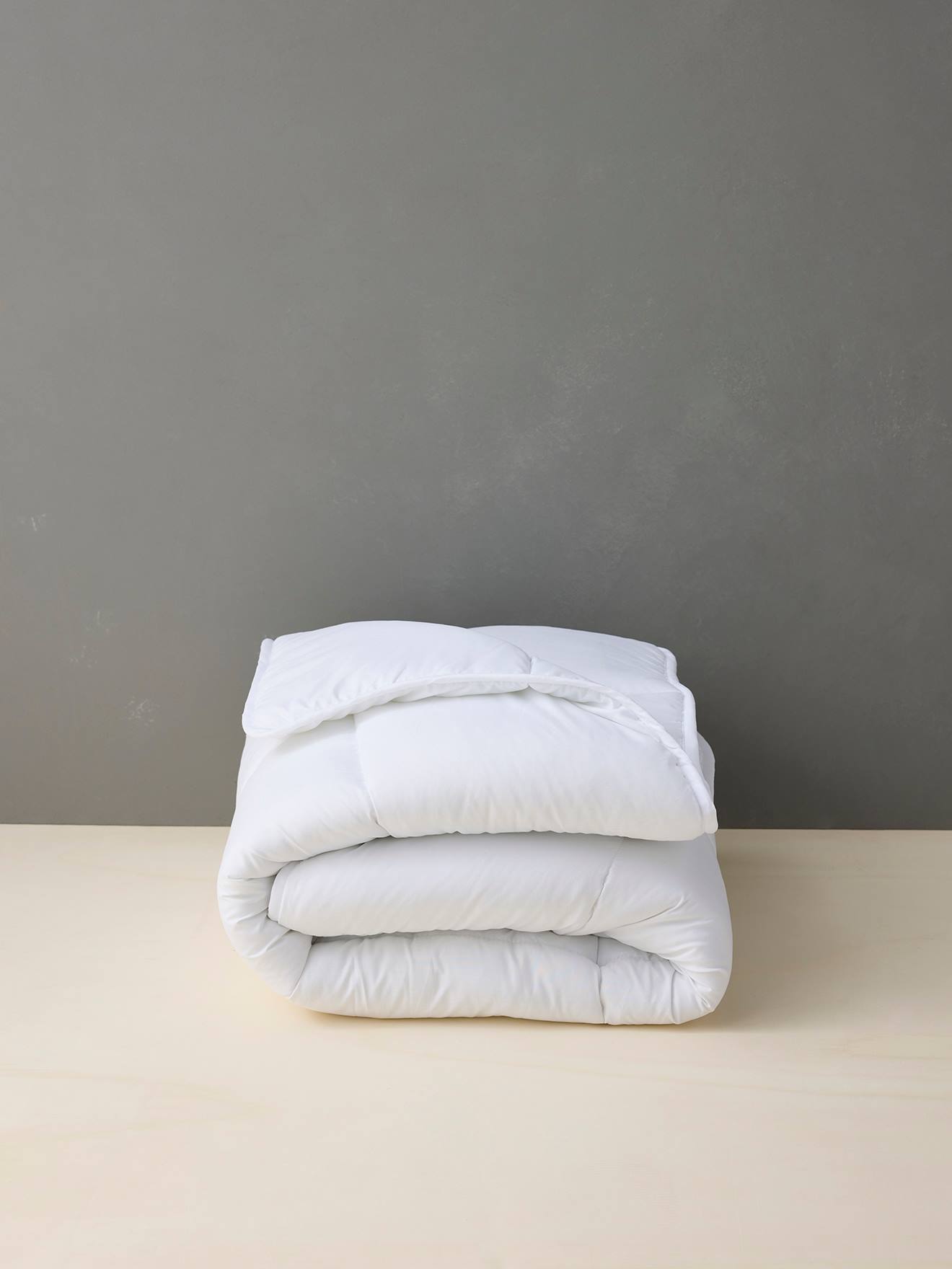 Couette microfibre anti-acariens traitée Passerelle® blanc