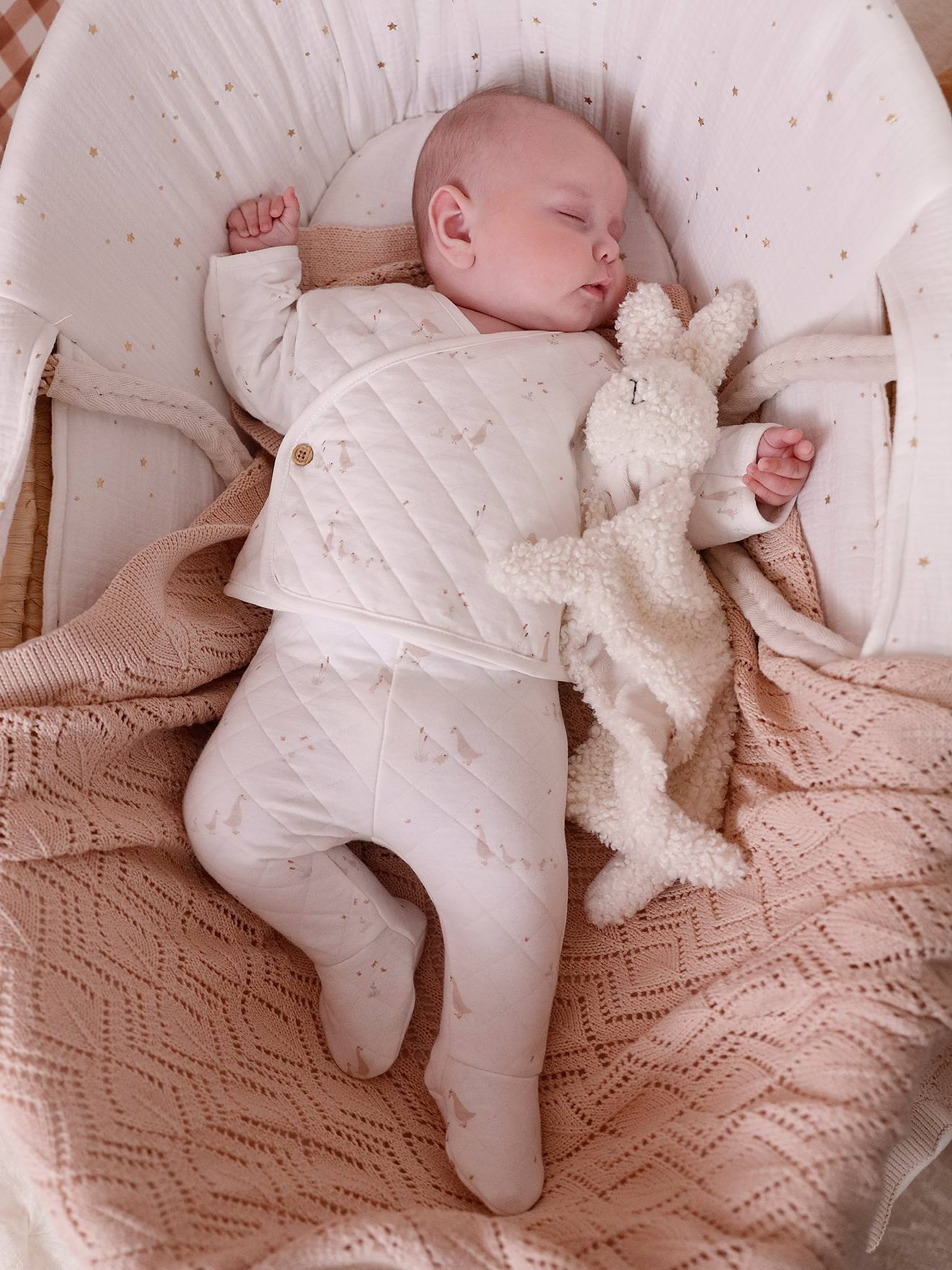 Doudou lapin et hochet en sherpa personnalisable avec mallette blanc