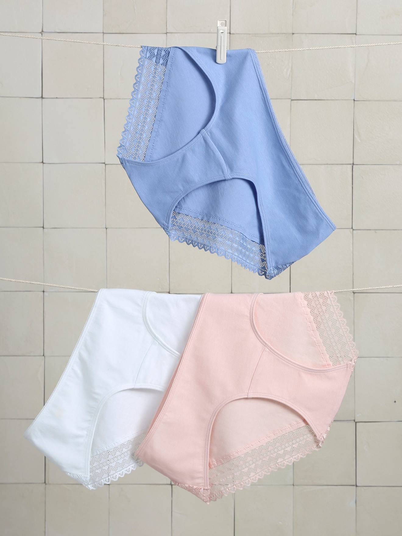 Lot de 3 culottes de grossesse en coton biologique* bord dentelle rose