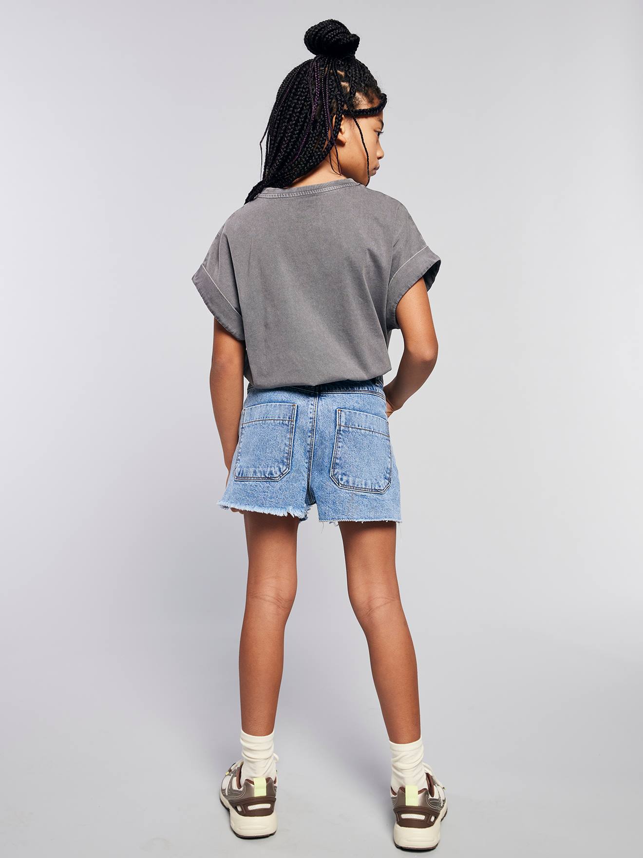 Short en jean effet vieilli pour fille : short en jean Short en jean effet vieilli pour fille : short en jean