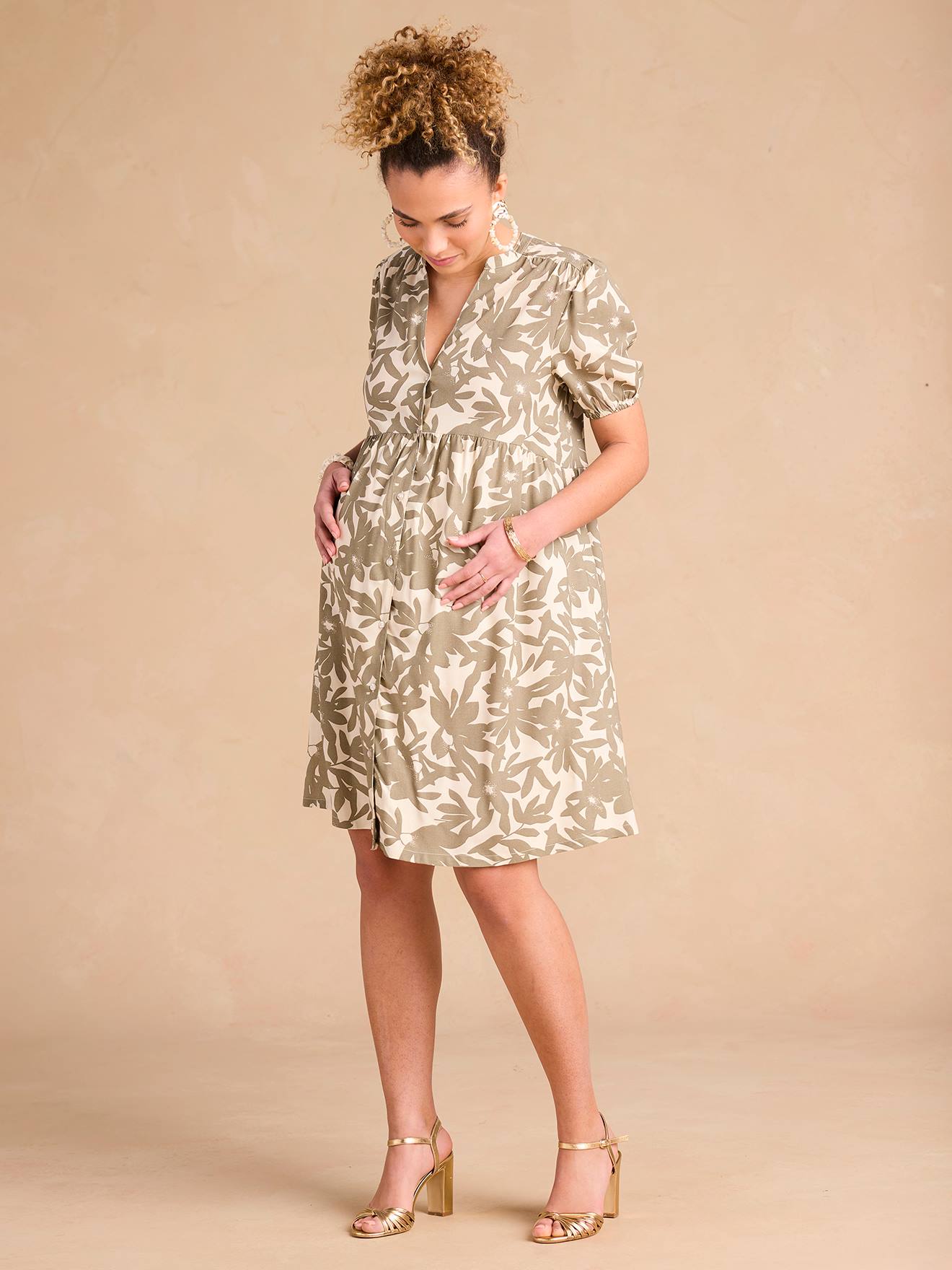 Robe courte de grossesse motifs fleurs ENVIE DE FRAISE kaki