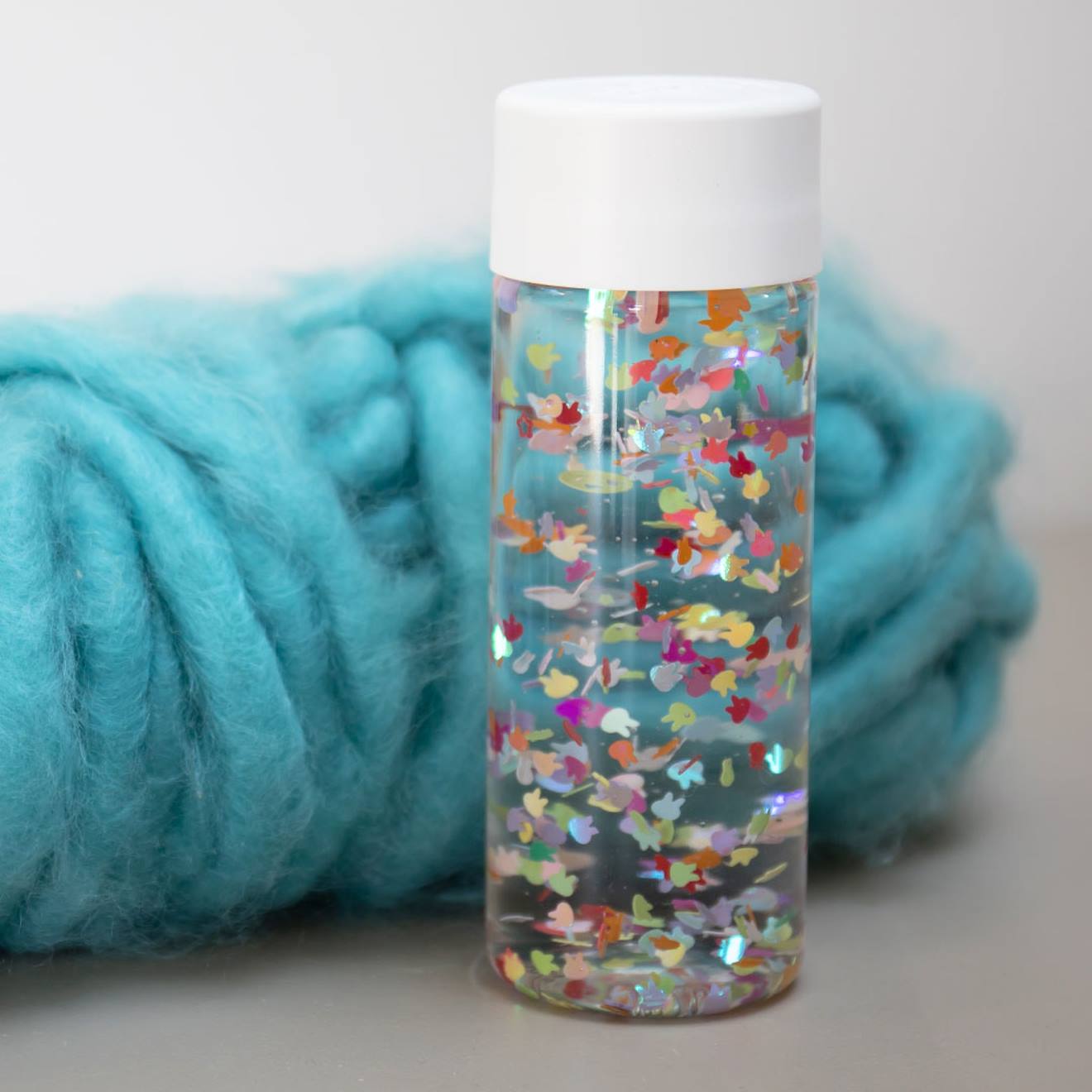 Bouteille Sensorielle Lapins Multicolore