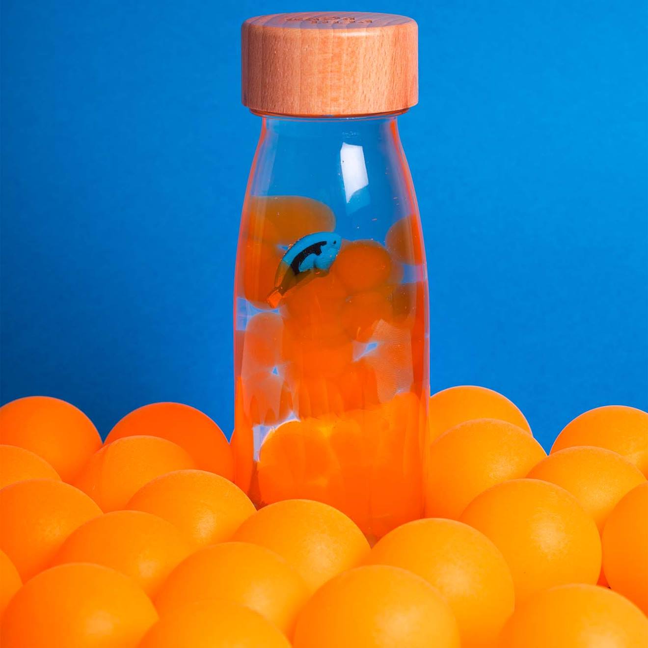 Bouteille Sensorielle Sound Transparent, Poisson Orange (Petit Boum) - Image 1