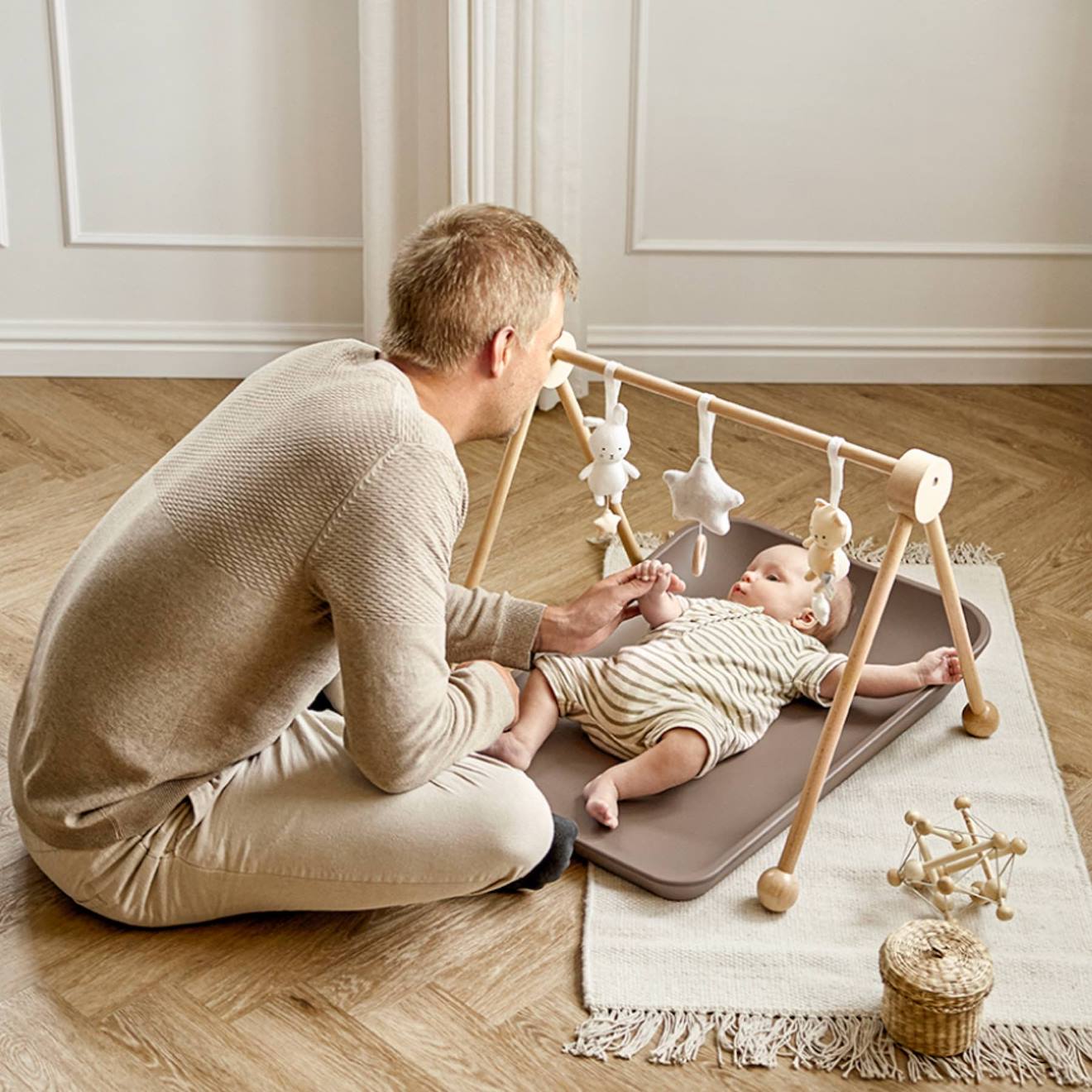 Portique D'éveil En Bois Naturel – Arche Sportive Avec 3 Jouets à Saisir, Pour Bébés De 3 à 12 Mois