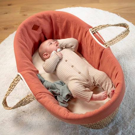 Habillage de couffin en gaze de coton jeanne Beige+Blanc+Bleu+Camel+Écru+Gris clair+Rose+Terracotta+Vert de gris 46 - vertbaudet enfant 