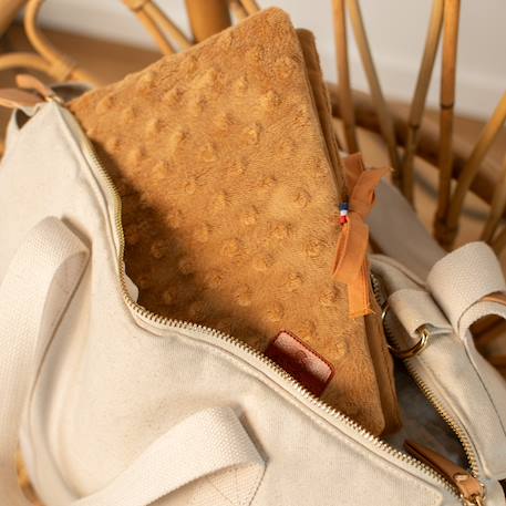 Protège carnet de santé en minky Bleu+Camel+Denim+Écru+Gris+Rose+Vert émeraude 3 - vertbaudet enfant 