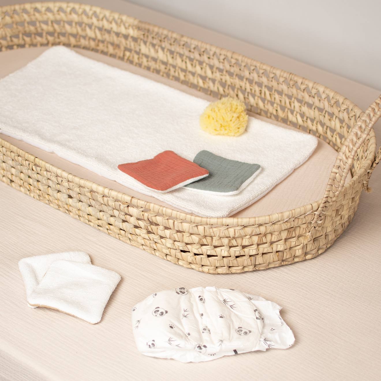 Matelas Bébé Ovale Avec Housse Matelassée 65 X 28 X 4 Cm - Pour Berceau Landau Couffin