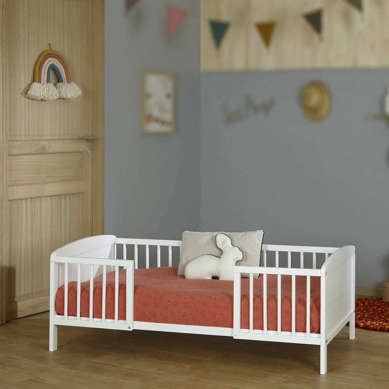 Lit Enfant Avec Barrières Bois Massif Peyo Blanc