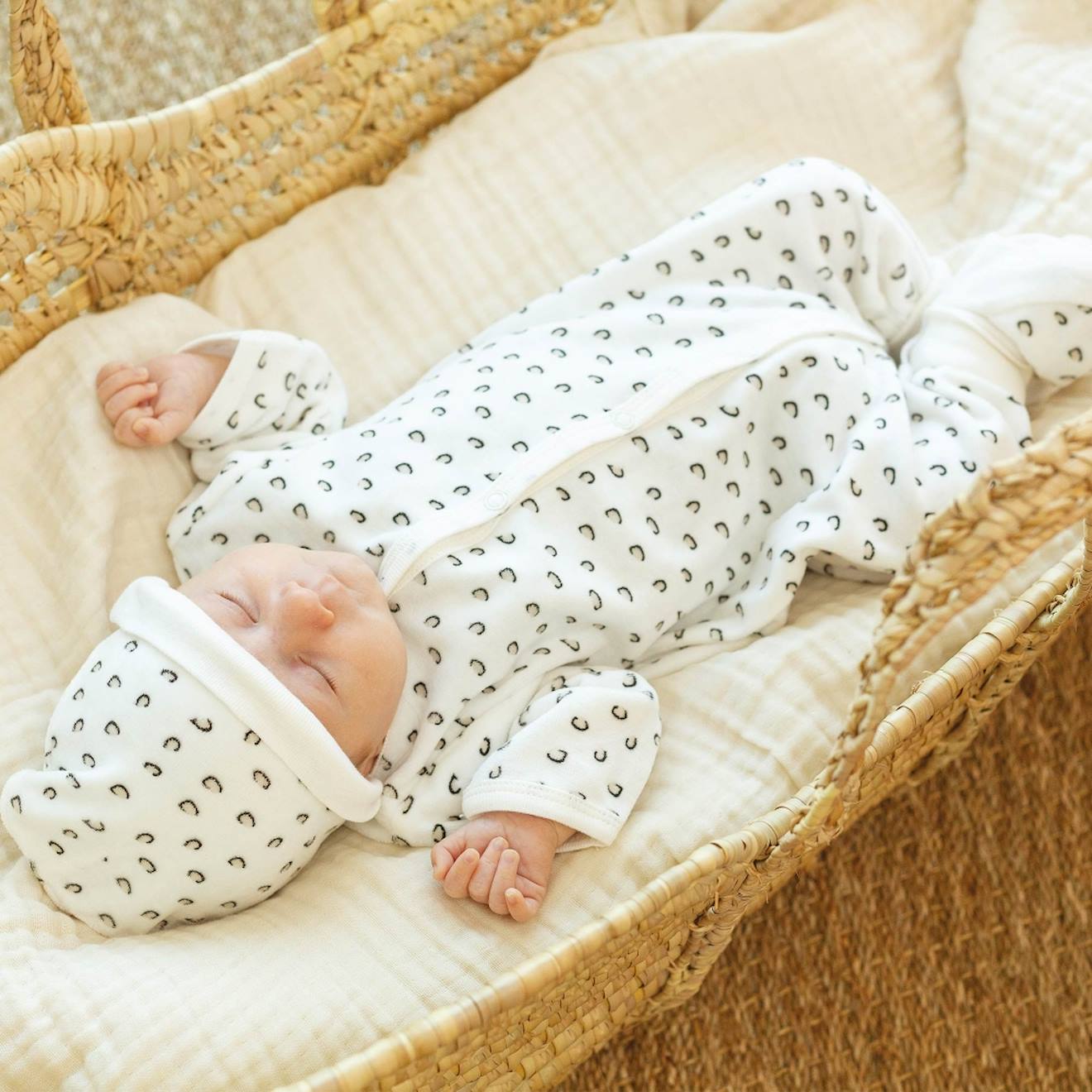 Trousseau Naissance Blanc (Trois Kilos Sept) - Image 2
