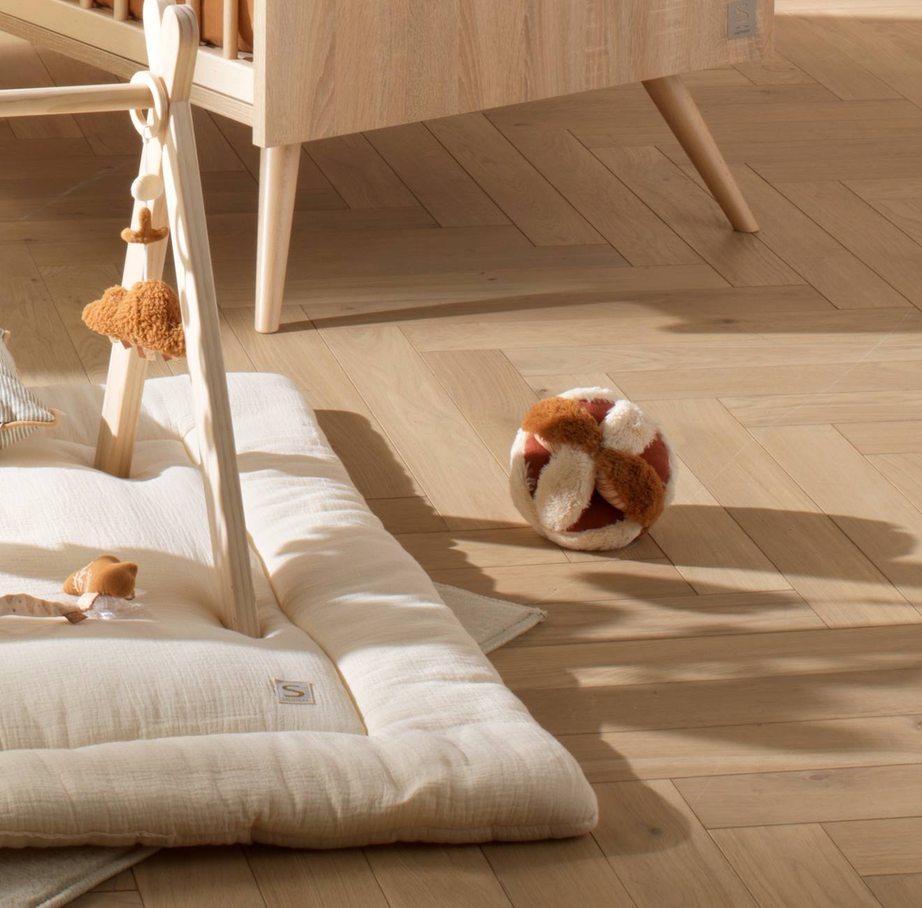Balle Sensorielle En Peluche - Orsino Beige (Sauthon) - Image 1
