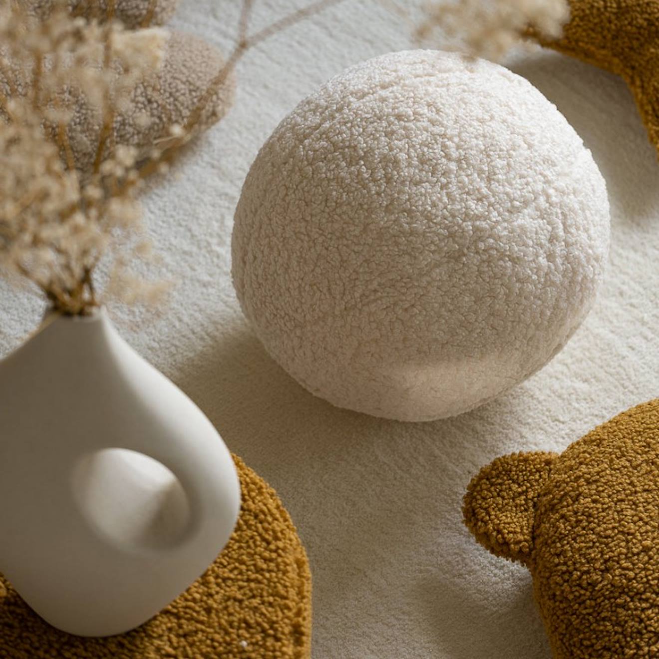 Coussin Enfant Bouclette Ball Cream White