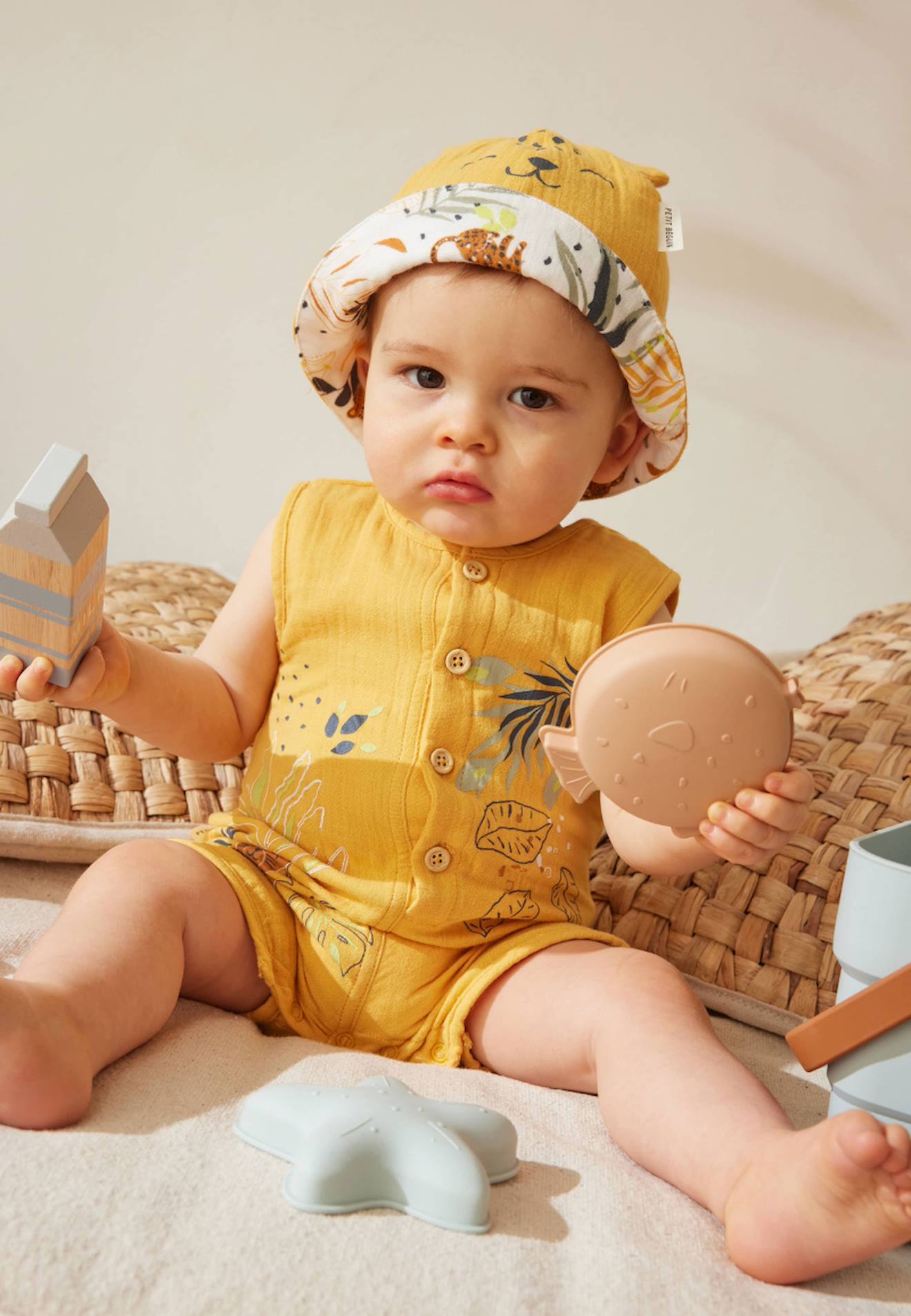 Combishort Bébé En Gaze De Coton Wakae Ocre