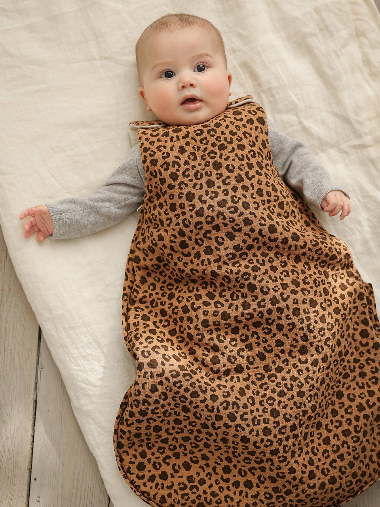 Gigoteuse été réversible en gaze de coton écru/léopard (Envie De Fraise) - Image 1