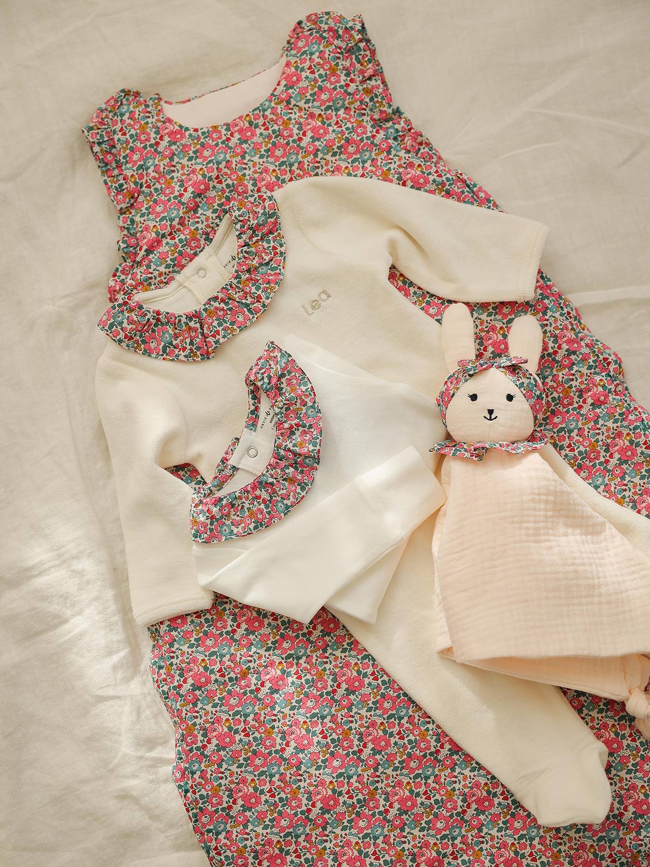 Gigoteuse en tissu Liberty personnalisable ENVIE DE FRAISE blanc
