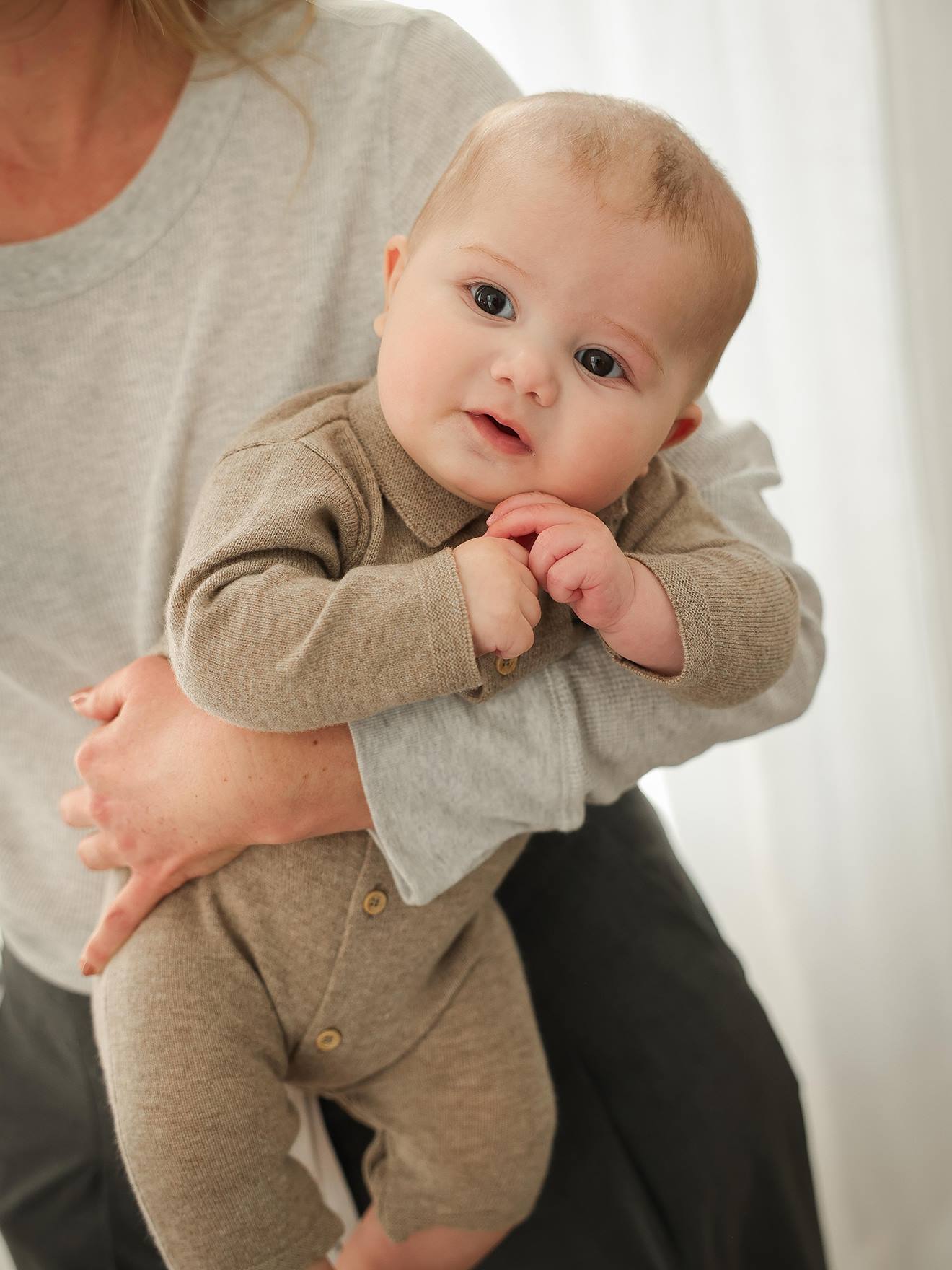 Combinaison naissance en laine et cachemire personnalisable beige chiné (Envie De Fraise) - Image 2
