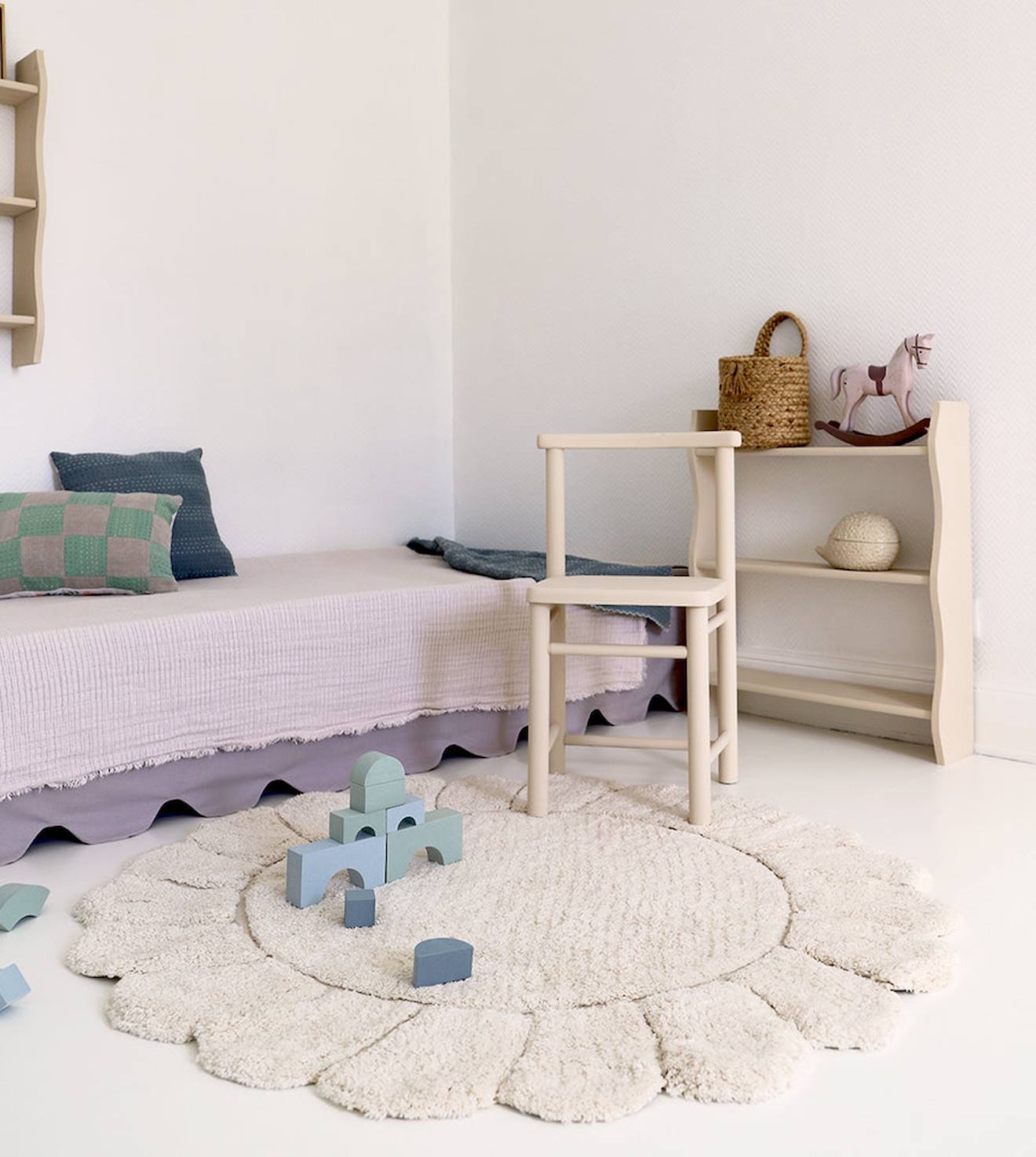 Tapis Chambre Enfant Coton Lavable Rond Finition Pétales Gabrielle Ecru
