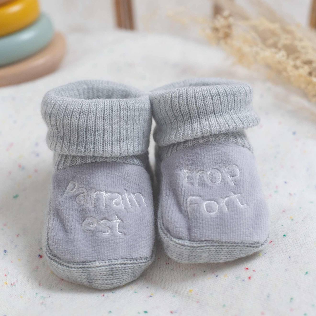 Chaussons Brodés 'Parrain Est Trop Fort' Pour Bébé 0-3 Mois - Bleu Et Argent
