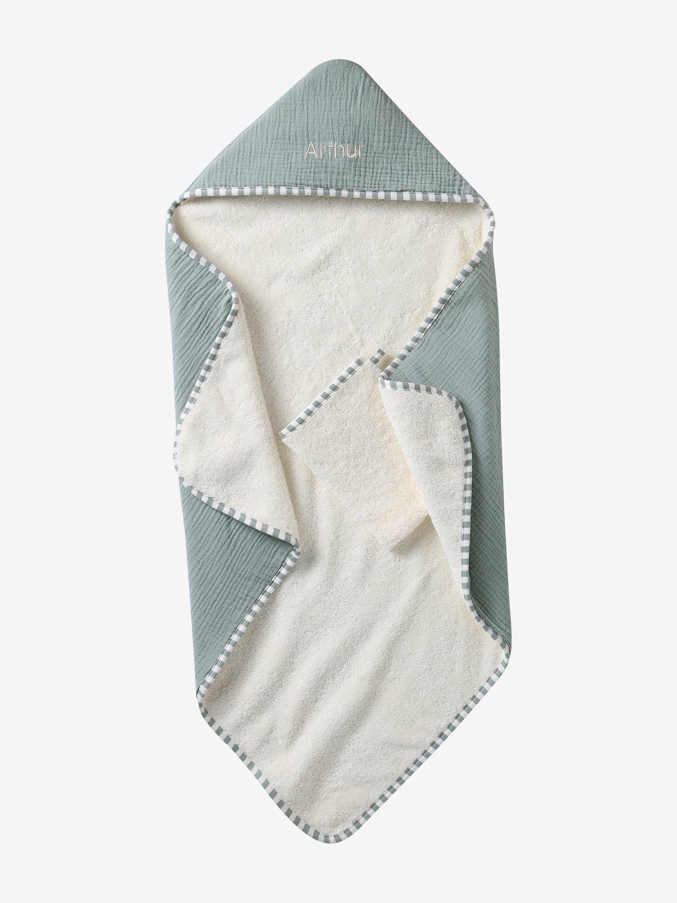 Coffret cadeau naissance cape de bain réversible personnalisable et gant vert sauge