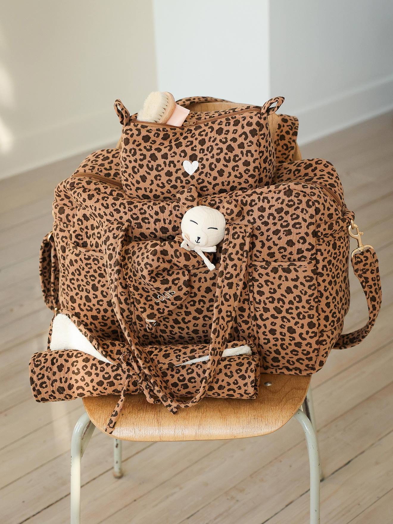 Sac à langer 24 ou 48h léopard personnalisable ENVIE DE FRAISE beige