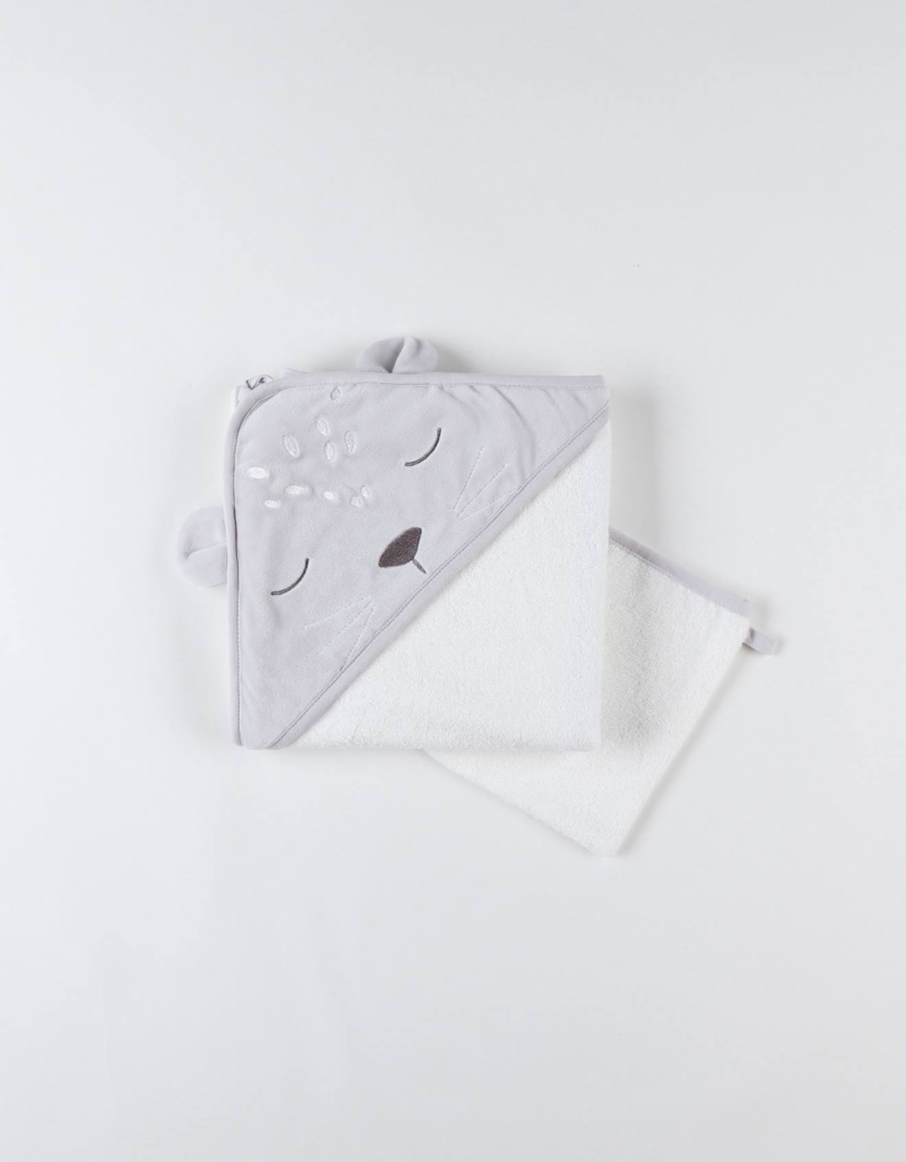 Lot De Bain Kendi En Éponge Et Veloudoux Blanc